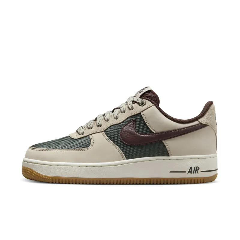 Nike Men's Air Force 1 '07 made by Zulily