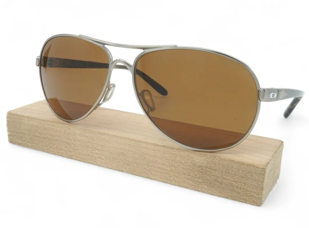 Oakley Women's Feedback Sunglasses made by Oakley