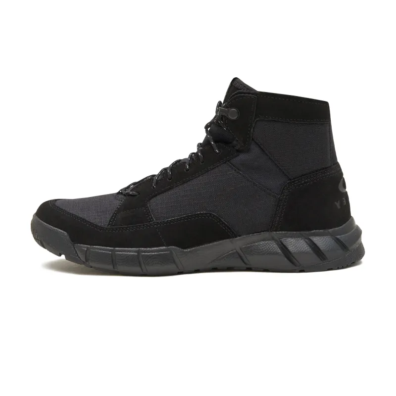 Oakley Men's Urban Explorer Mid sold by Zulily