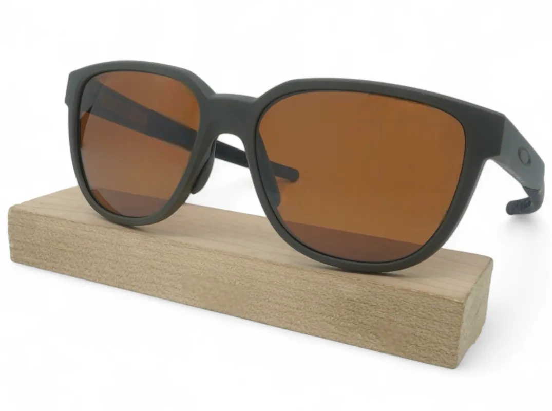 Oakley Actuator Polarized Sunglasses made by Oakley