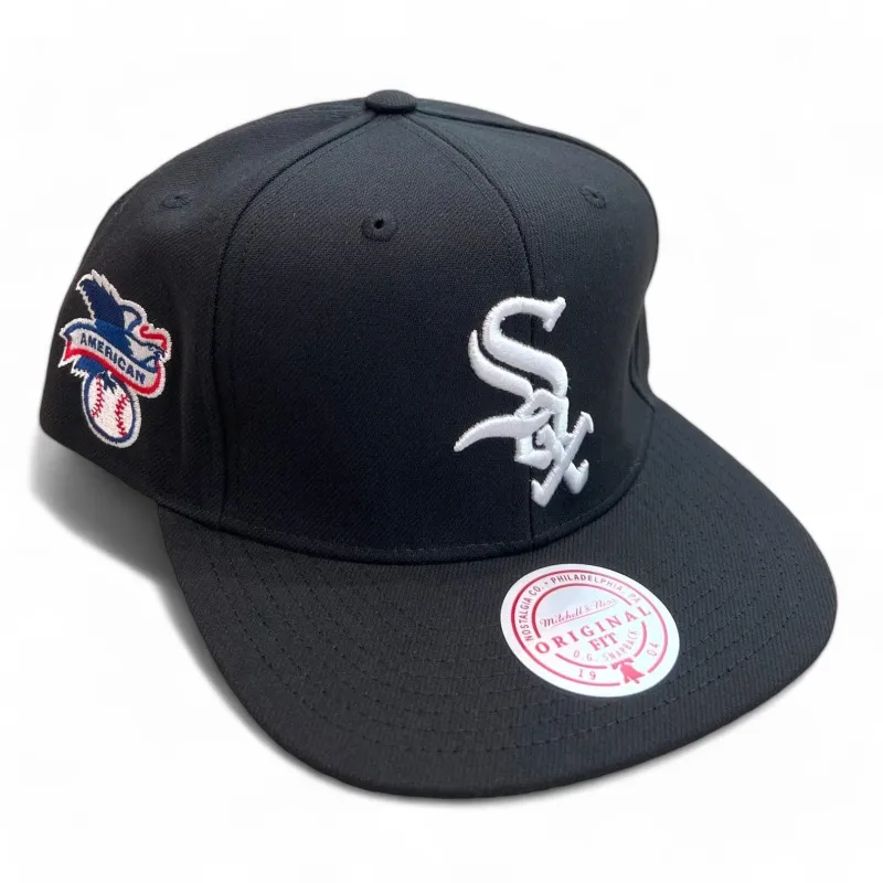 Mitchell & Ness Men's MLB League Patch Snapback White Sox Black made by Mitchell & Ness