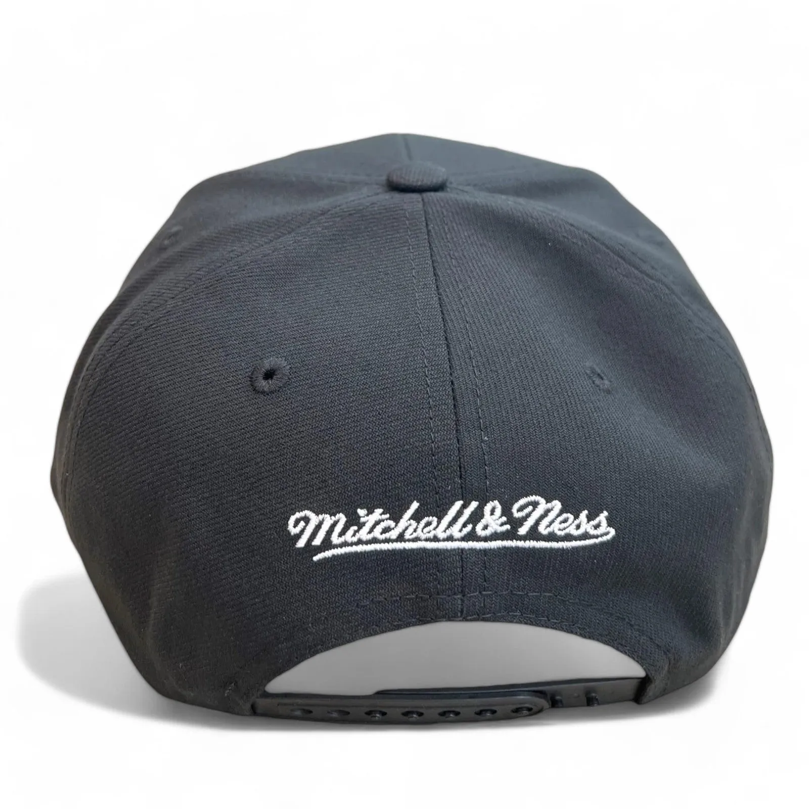 Mitchell & Ness Men's MLB League Patch Snapback White Sox Black sold by Zulily product image thumbnail 2