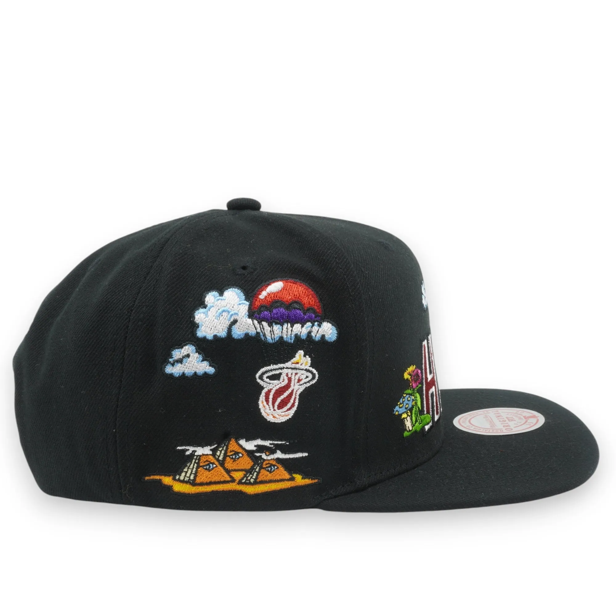 Mitchell & Ness Men's NBA Psychedelic Snapback Hwc Heat Snapback Caps sold by Zulily product image thumbnail 4