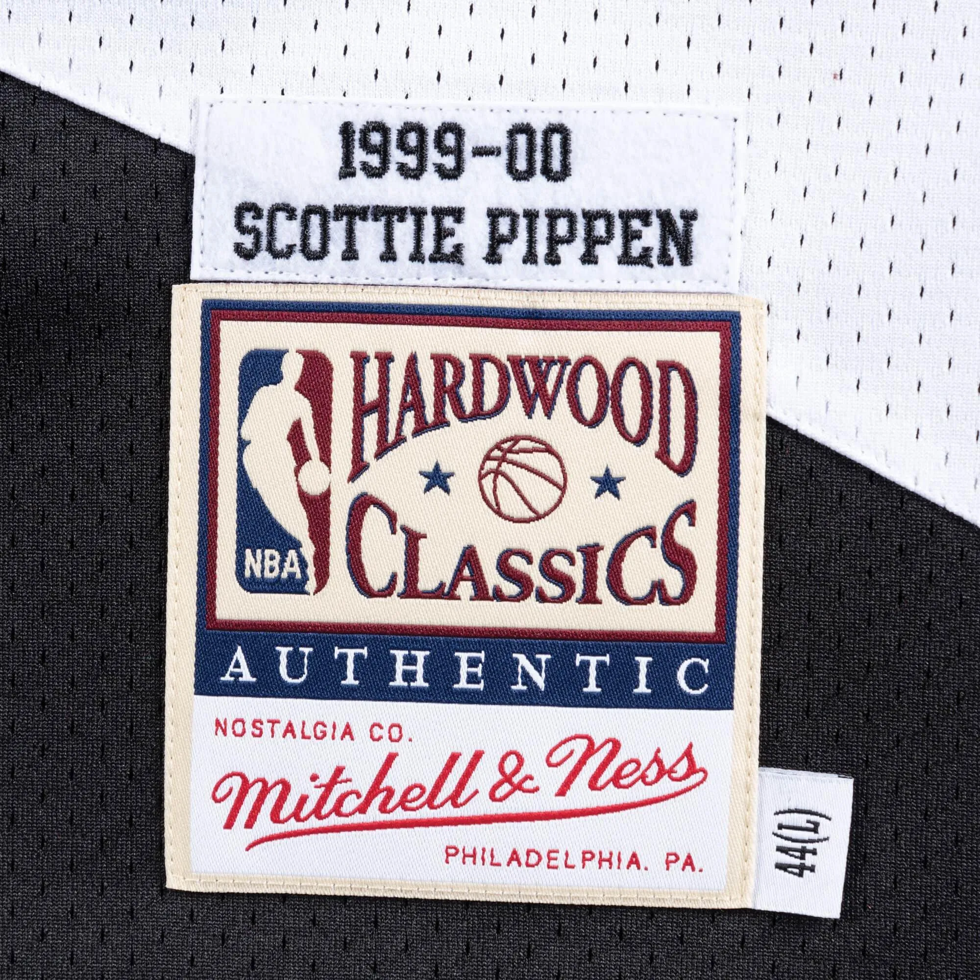 Mitchell & Ness Men's NBA Authentic Jersey Trail Blazers 1999-00 Scottie Pippen Jerseys sold by Zulily product image thumbnail 3