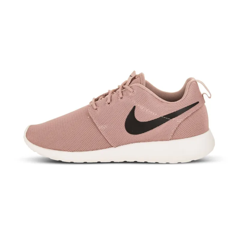 Nike Roshe One sold by Zulily