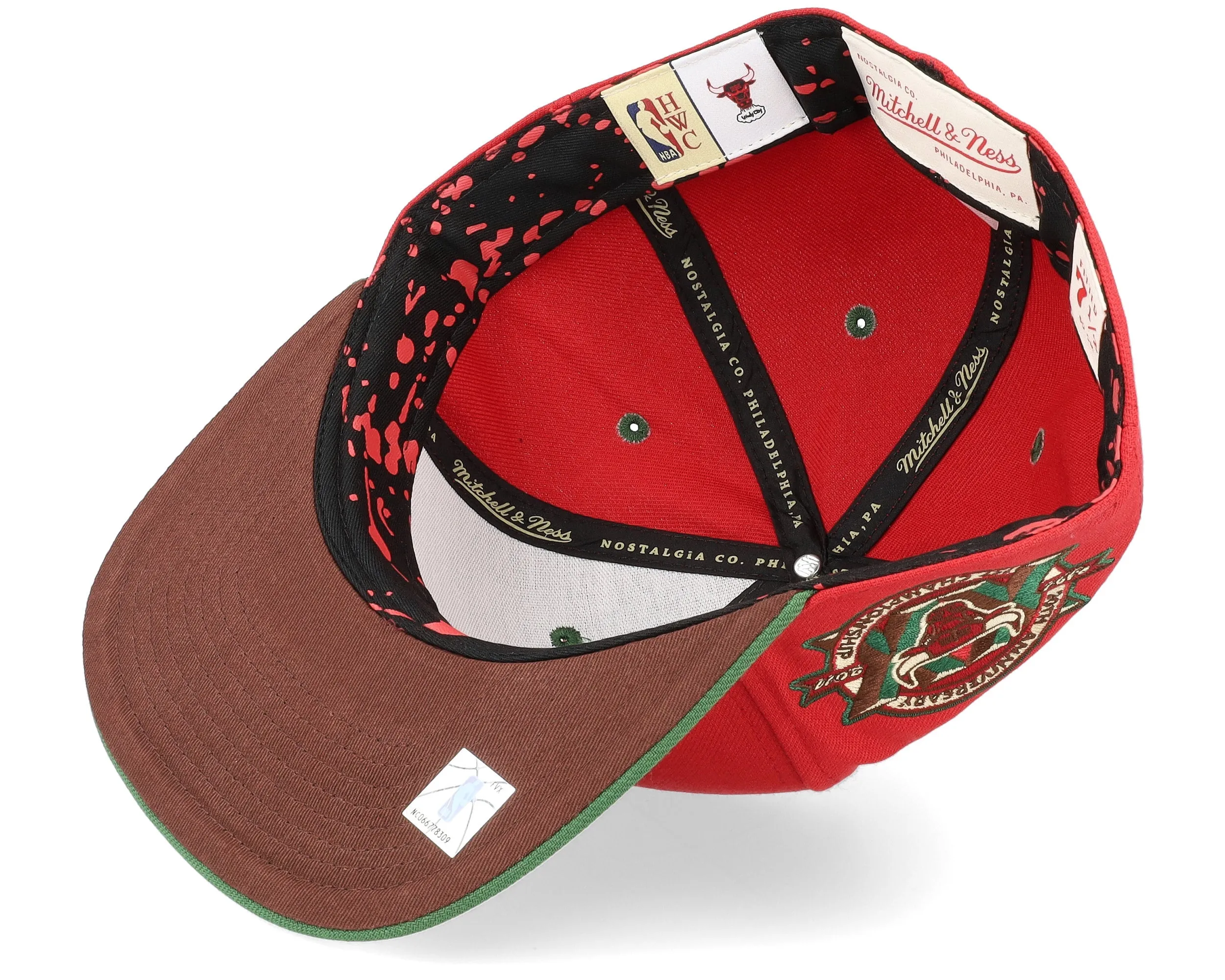 Mitchell & Ness Men's NBA Chicaco Bulls Nightmare Fitted Fitted Caps sold by Zulily product image thumbnail 5
