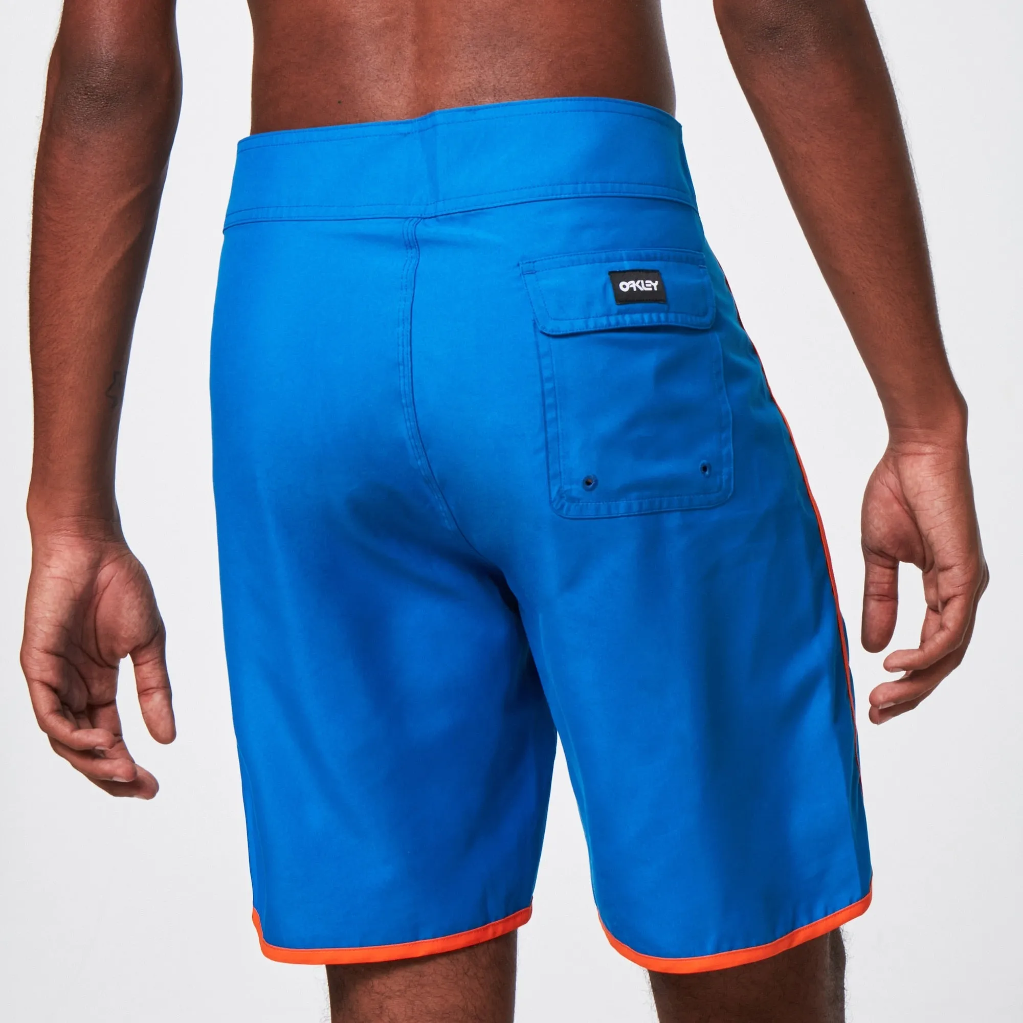 Oakley Men's Solid Crest 19 Boardshort Shorts sold by Zulily product image thumbnail 5