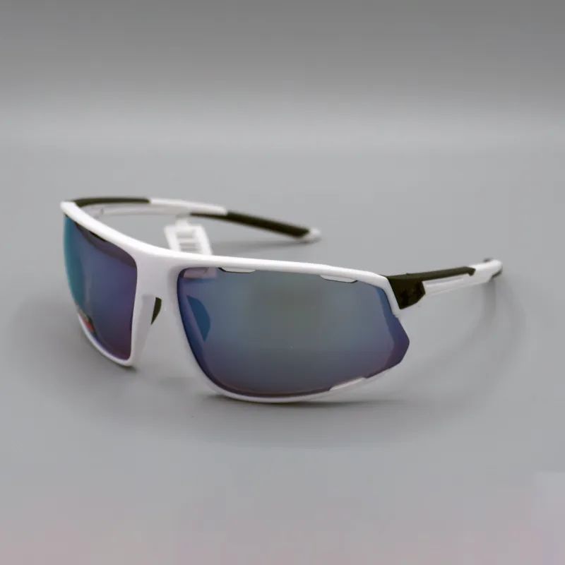 Under Armour Strive Sunglasses made by Under Armour