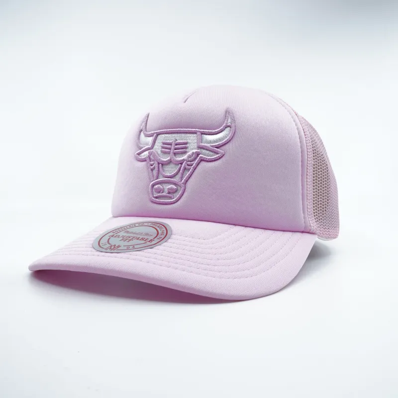 Mitchell & Ness Men's NBA Chicago Bulls Pastel Trucker Snapback made by Mitchell & Ness