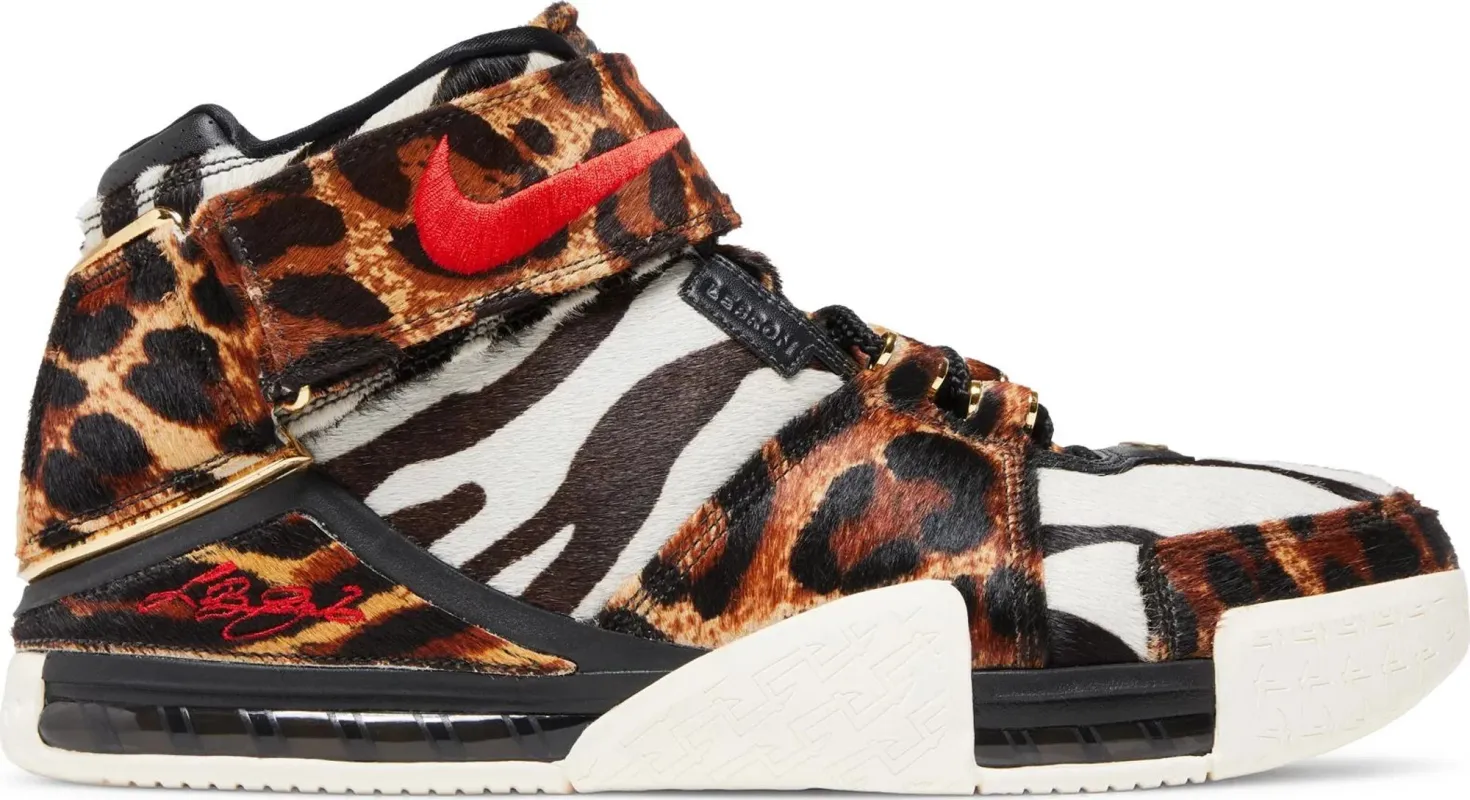 Nike Men's Zoom Lebron 2 Lx Sneakers made by Nike