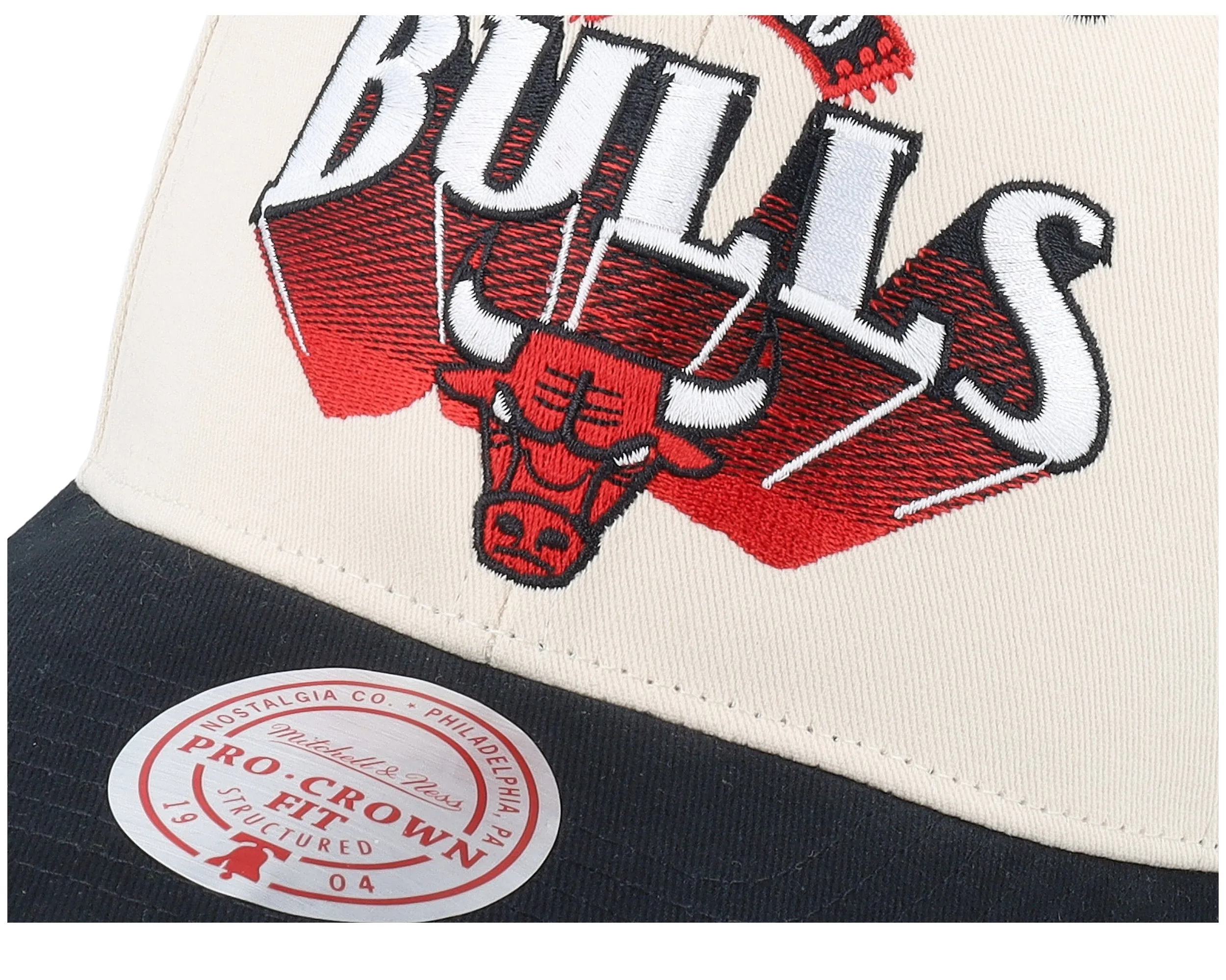 Mitchell & Ness Men's NBA Horizon Pro Snapback Bulls sold by Zulily product image thumbnail 4