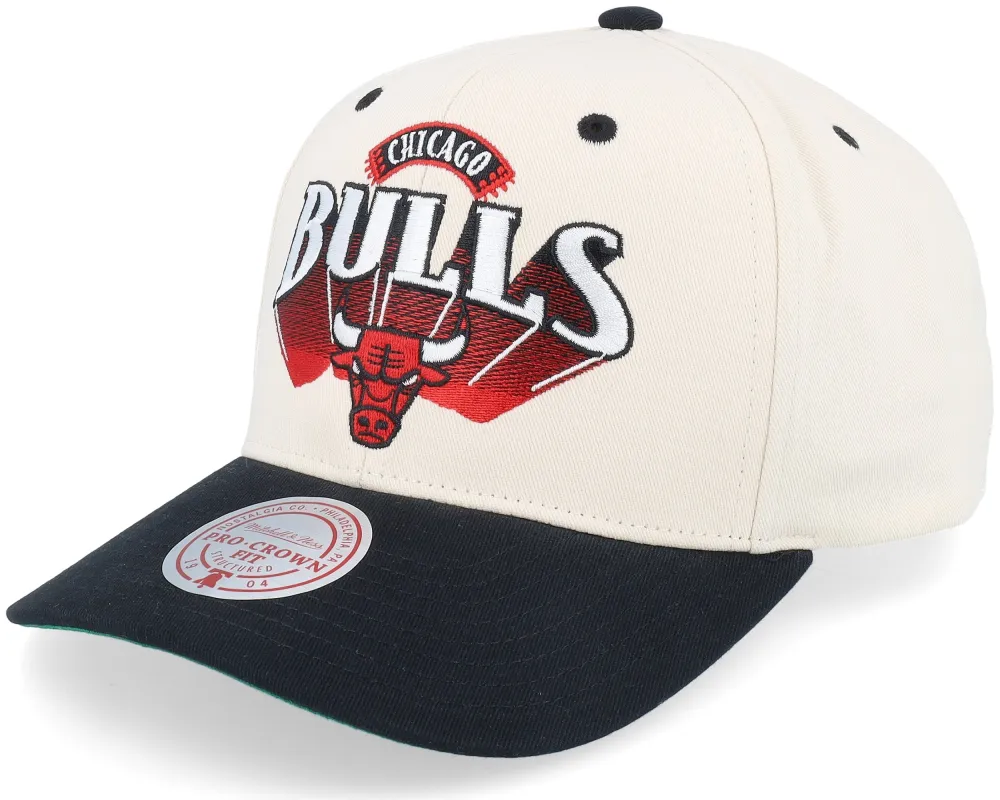 Mitchell & Ness Men's NBA Horizon Pro Snapback Bulls sold by Zulily