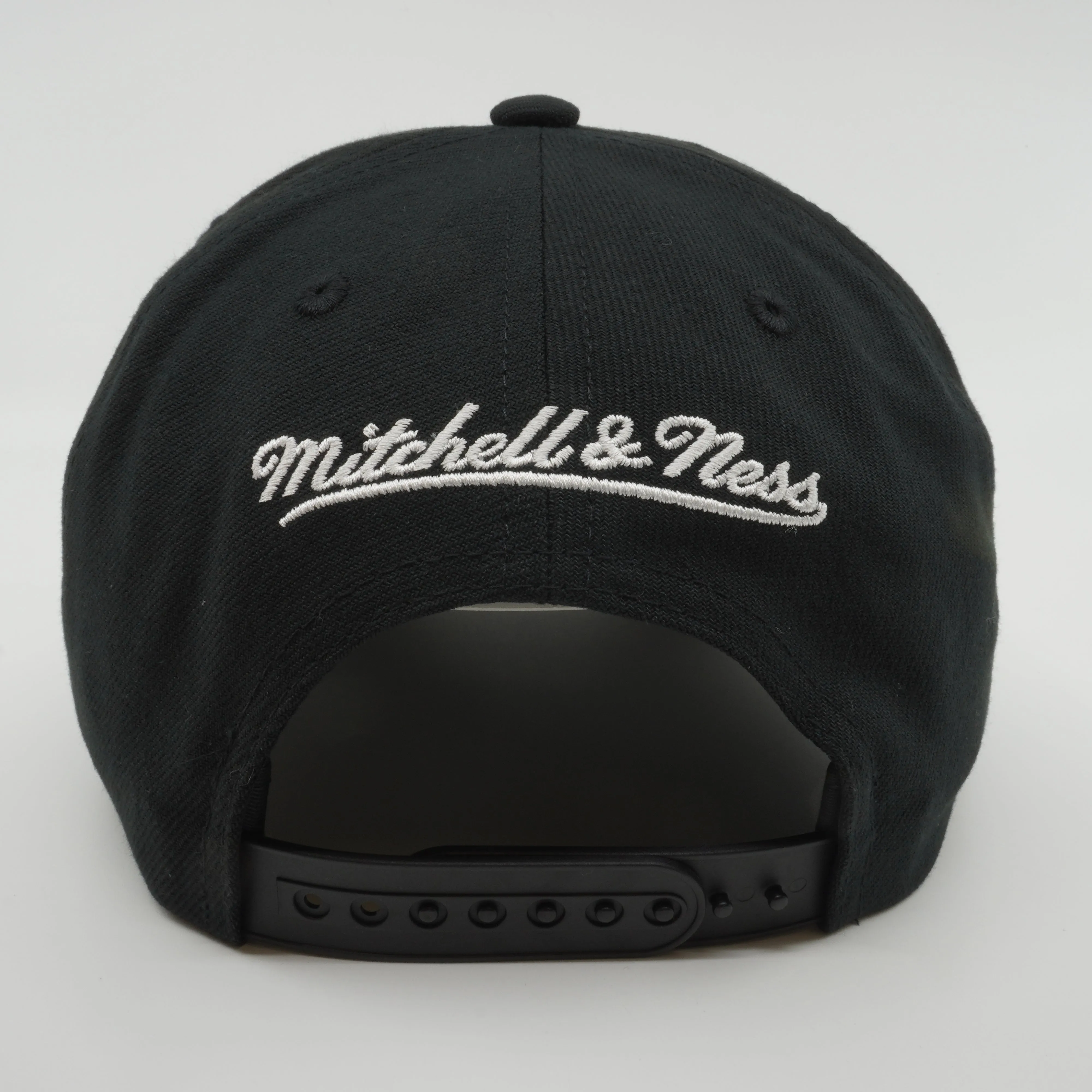 Mitchell & Ness Men's NHL Panda Pro Snapback Maple Leafs Snapback Caps sold by Zulily product image thumbnail 4