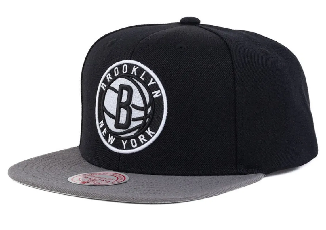 Mitchell & Ness Men's NBA Brooklyn Nets Team 2 Tone 2.0 Snapback made by Mitchell & Ness