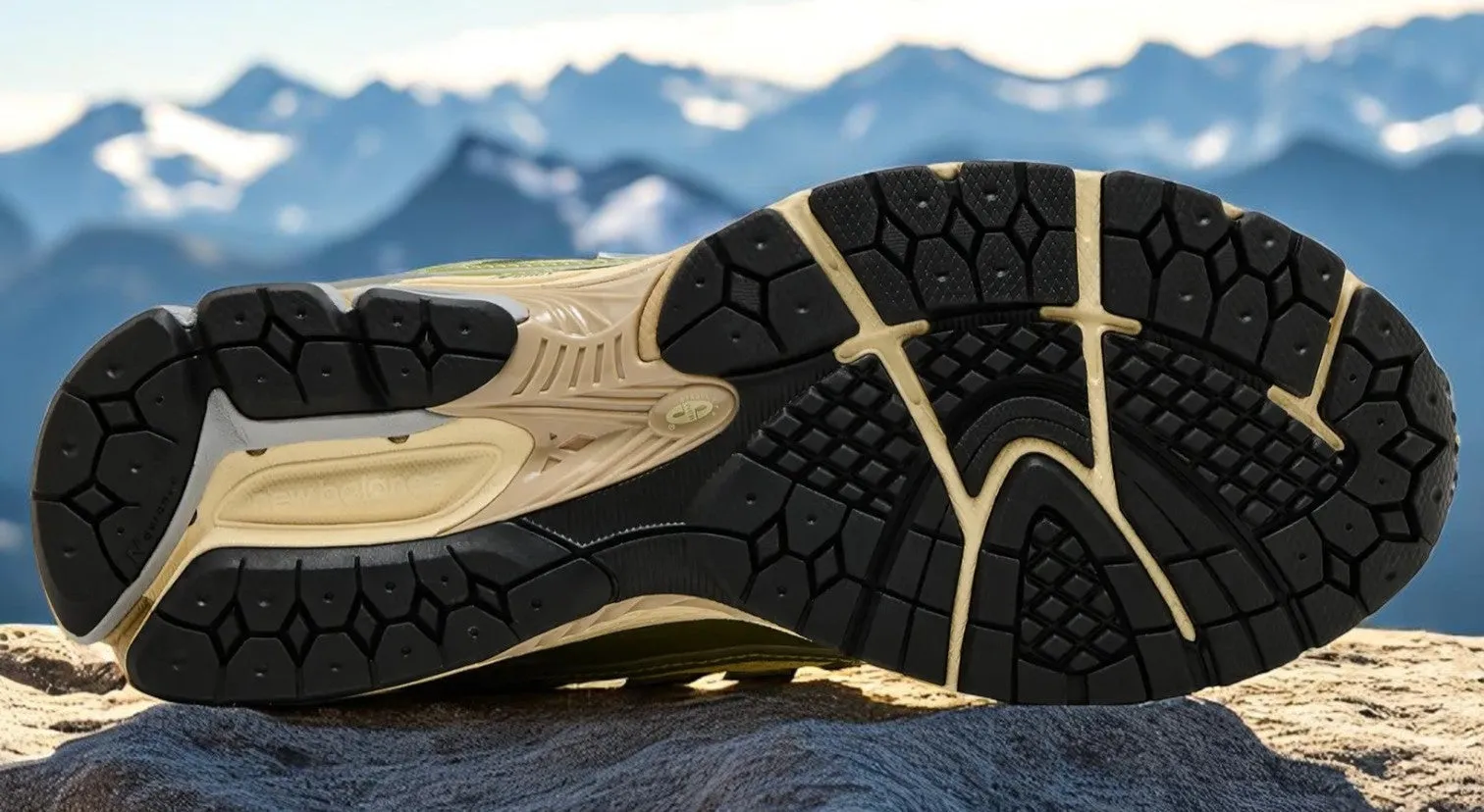 New Balance Men's 1906R 'Yellow Parchment' Sneakers sold by Zulily product image thumbnail 5