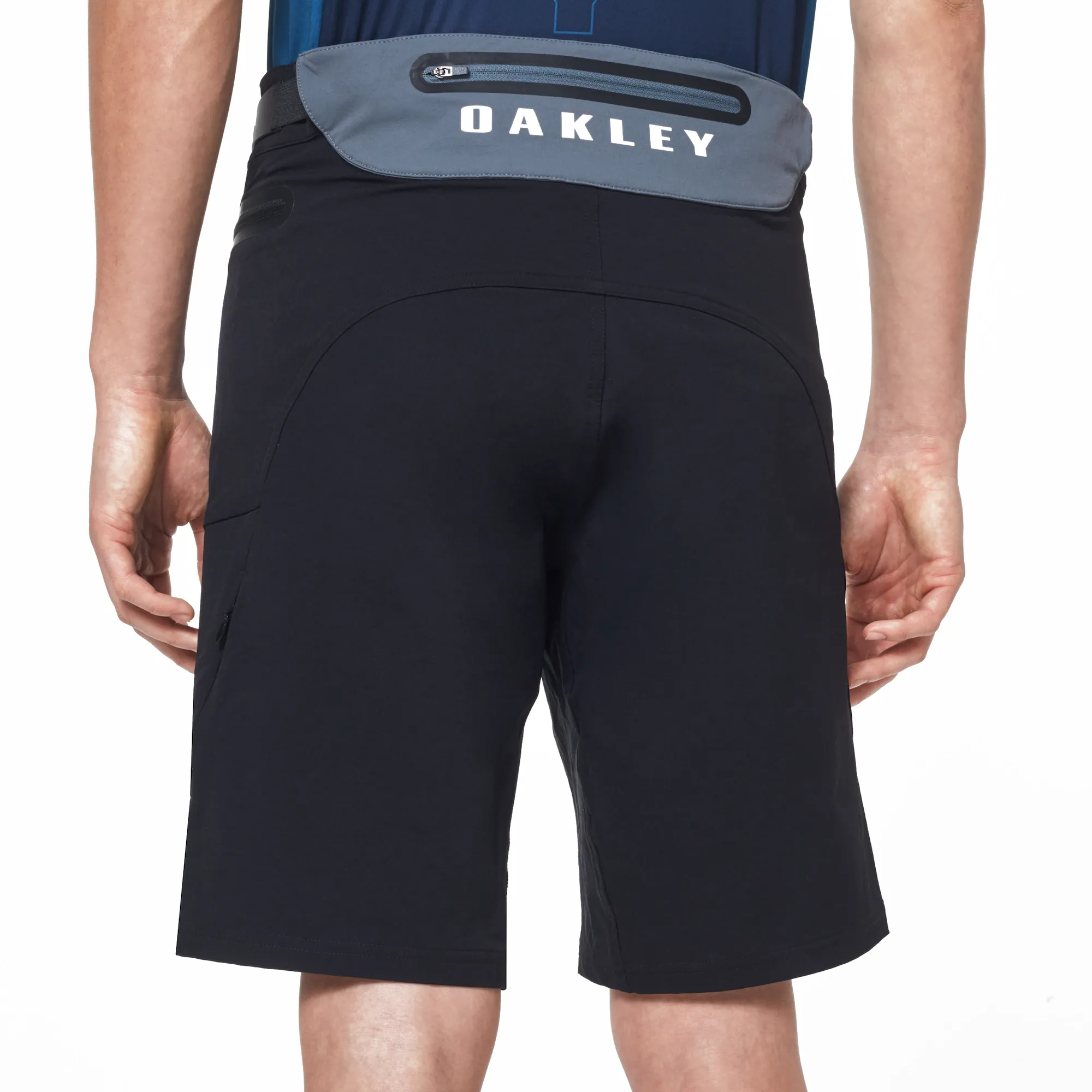Oakley Men's Mtb Trail Short Shorts sold by Zulily product image thumbnail 2