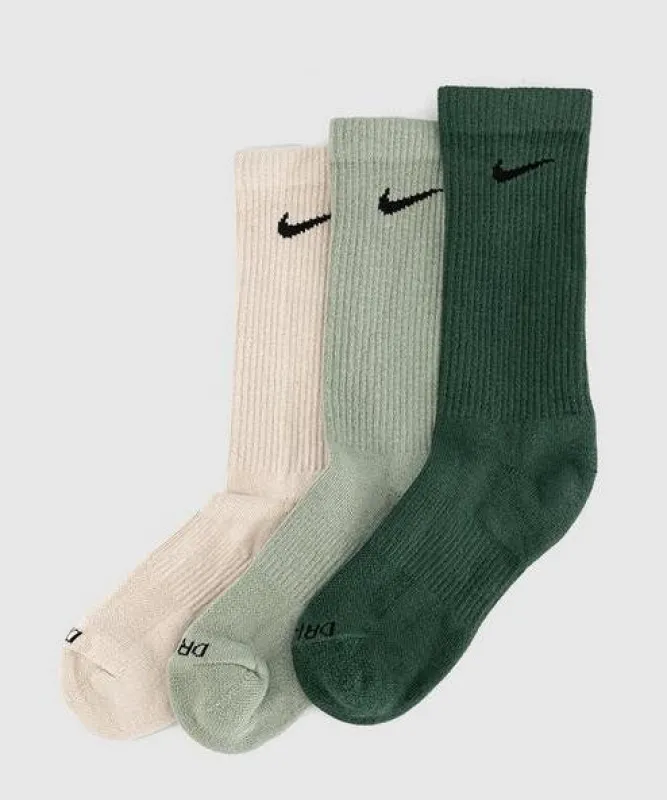Nike Women's Everyday Plus Cushioned Training Crew Socks 3 Pack sold by Zulily
