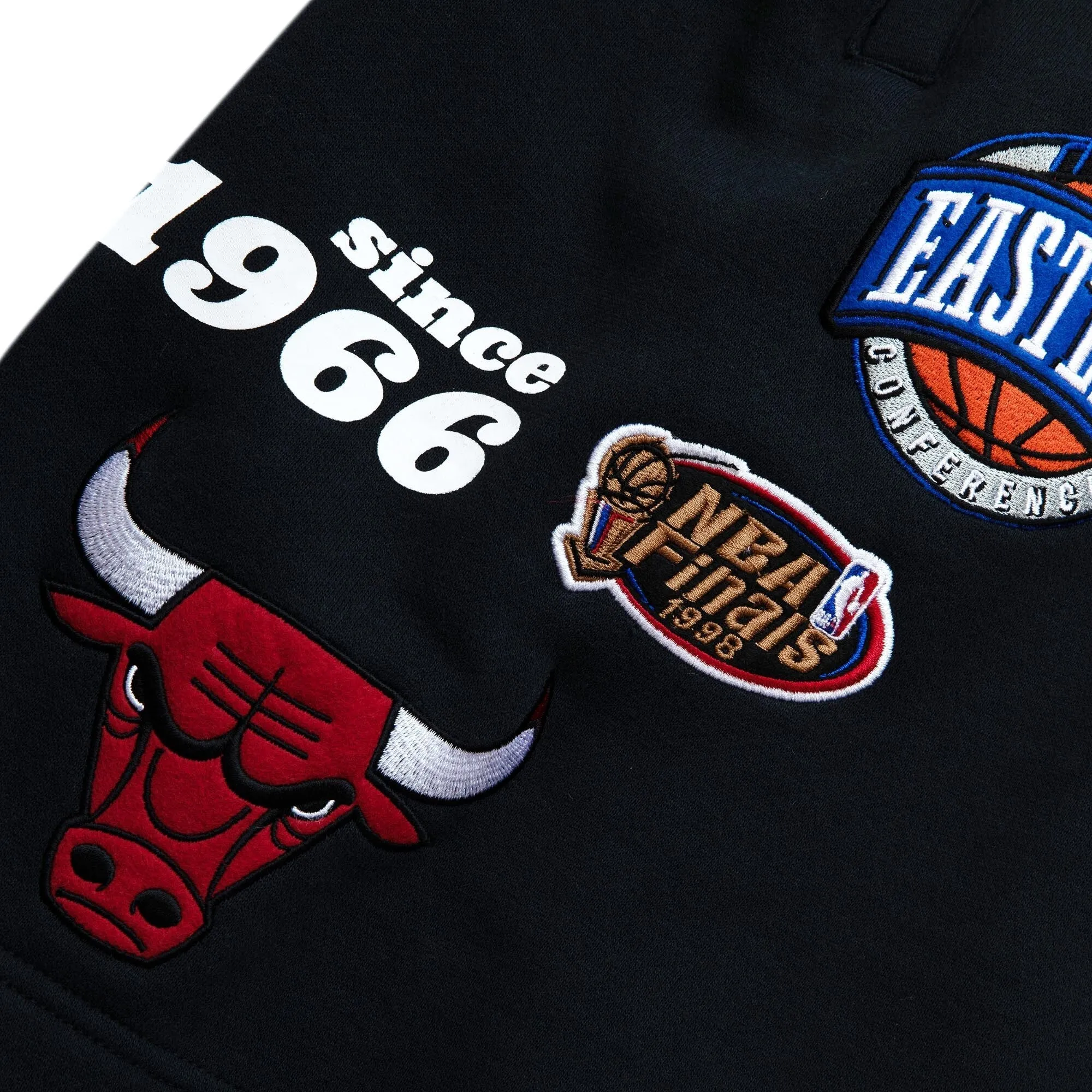 Mitchell & Ness Men's NBA Team Origins Fleece Shorts Bulls sold by Zulily product image thumbnail 4