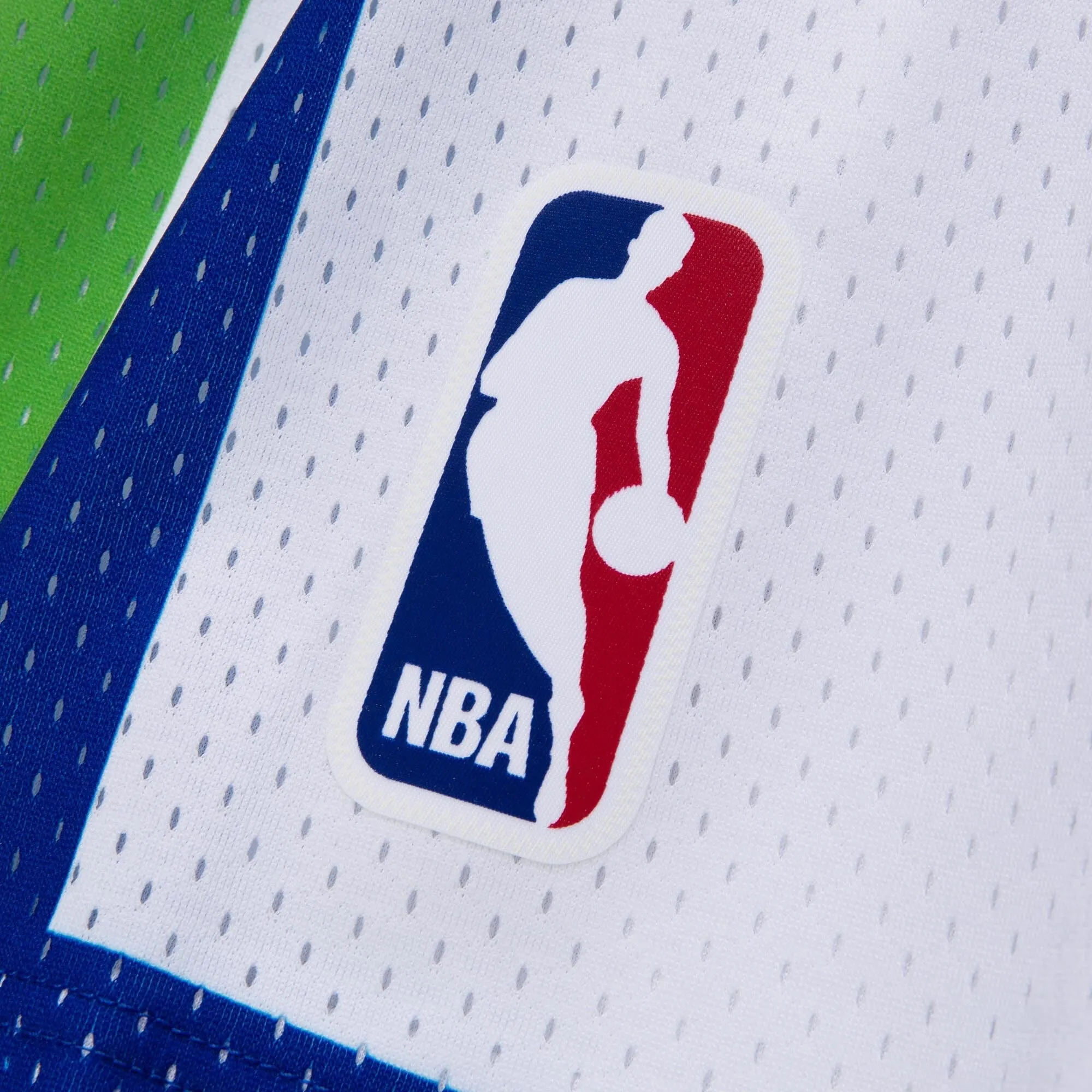 Mitchell & Ness Men's NBA White Shorts Hawks 1970 Shorts sold by Zulily product image thumbnail 3