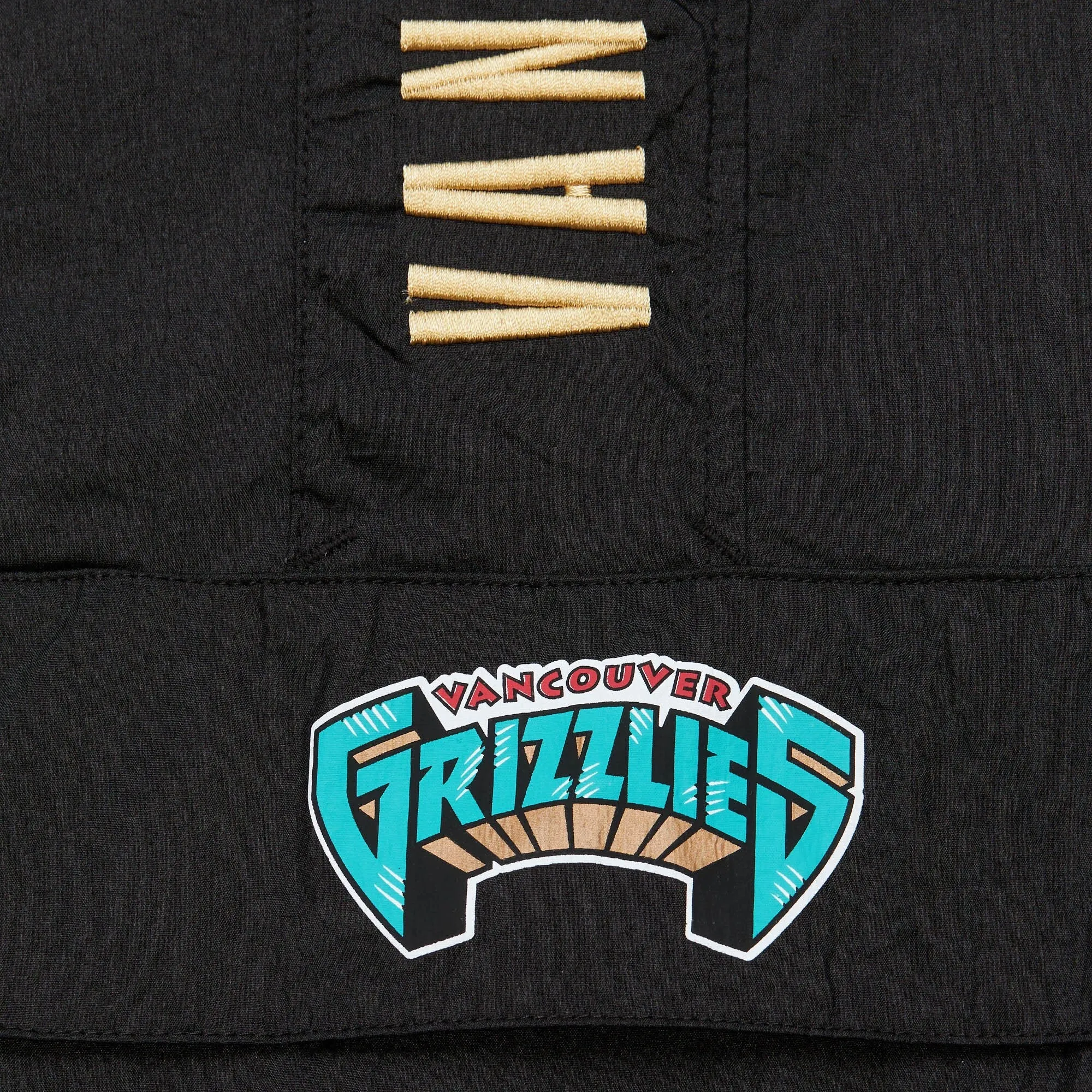 Mitchell & Ness Men's NBA Team Og 2.0 Anorak Windbreaker Vintage Logo Grizzlies Windbreakers sold by Zulily product image thumbnail 4