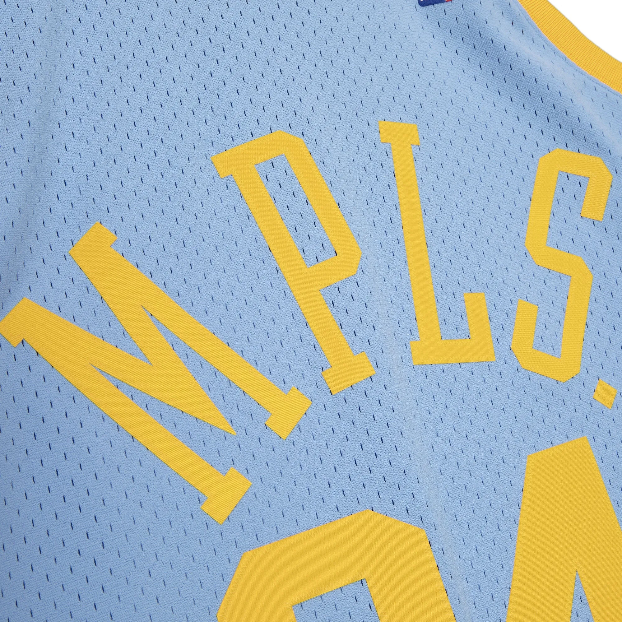 Mitchell & Ness NBA Swingman Jersey La Lakers 2001 Shaquille O'Neal sold by Zulily product image thumbnail 3