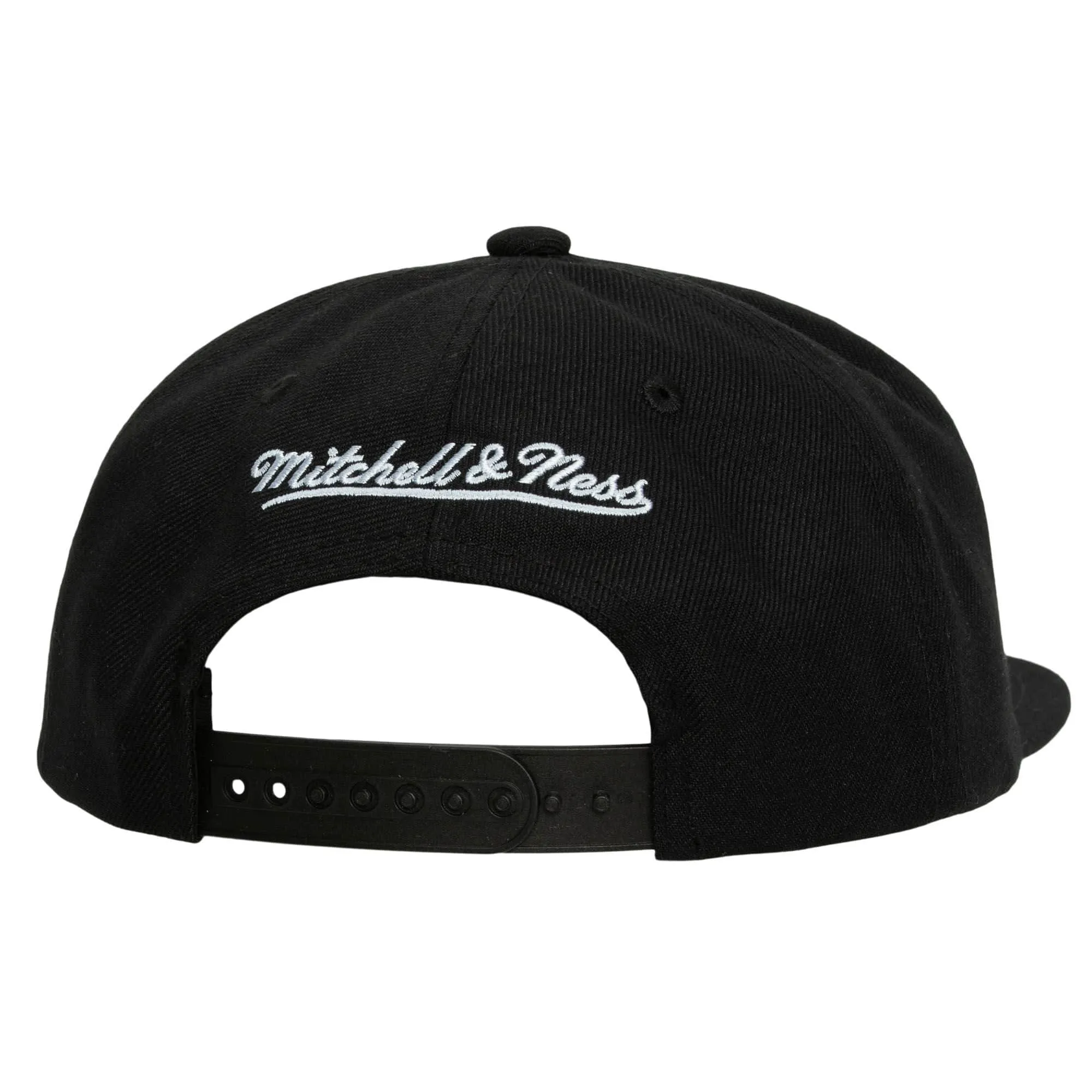 Mitchell & Ness Men's NBA Chicago Bulls Dead Remix Deadstock Snapback sold by Zulily product image thumbnail 2