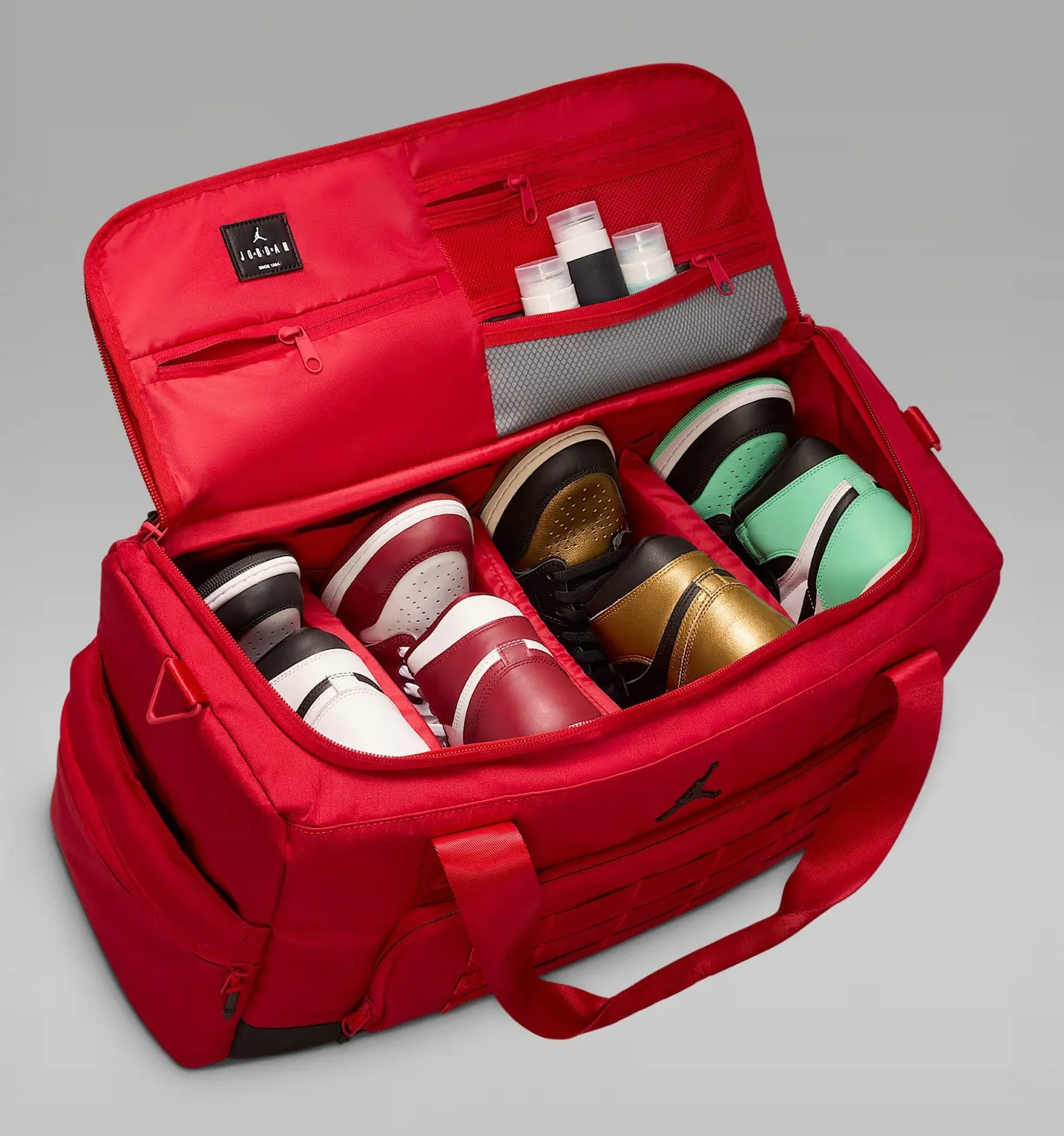 Air Jordan Collectors 44L Duffle Bag sold by Zulily product image thumbnail 4