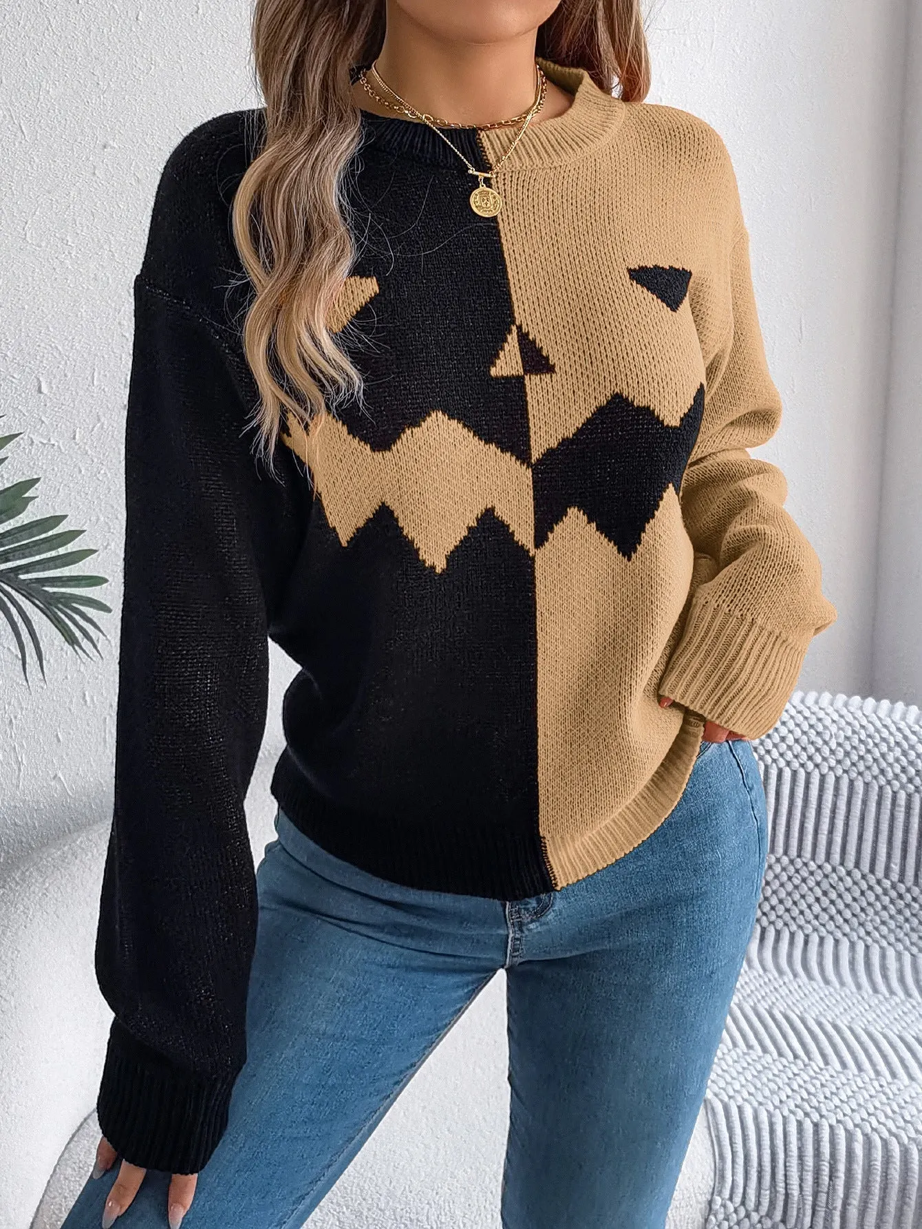 Women’s Spooky Pumpkin Contrast Long-Sleeve Pullover Sweater sold by Zulily product image thumbnail 3