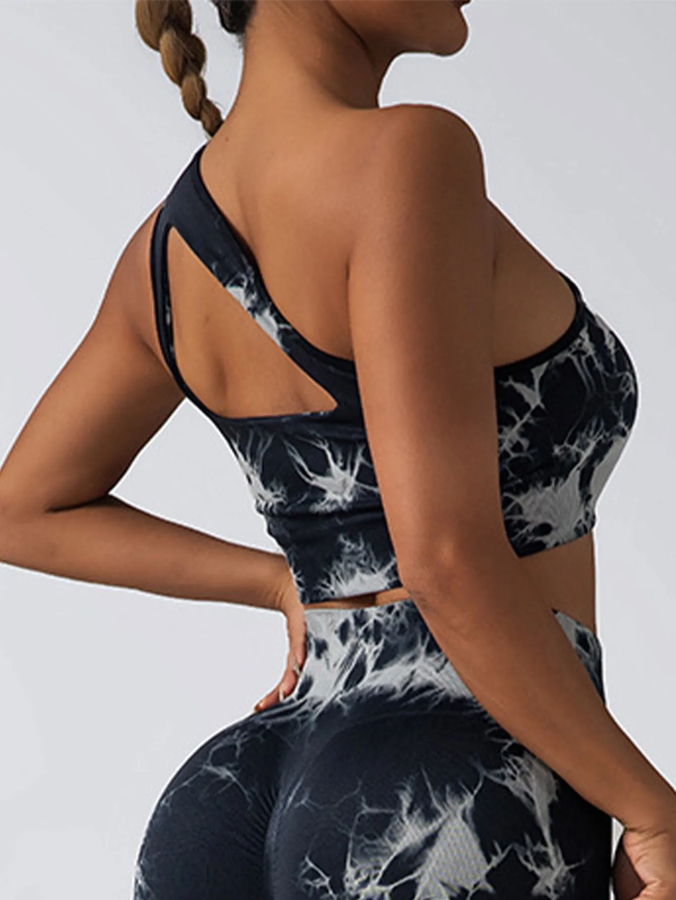 Seamless One-Shoulder Bra & Scrunch Leggings Set - High Waisted Yoga Pants sold by Zulily product image thumbnail 3