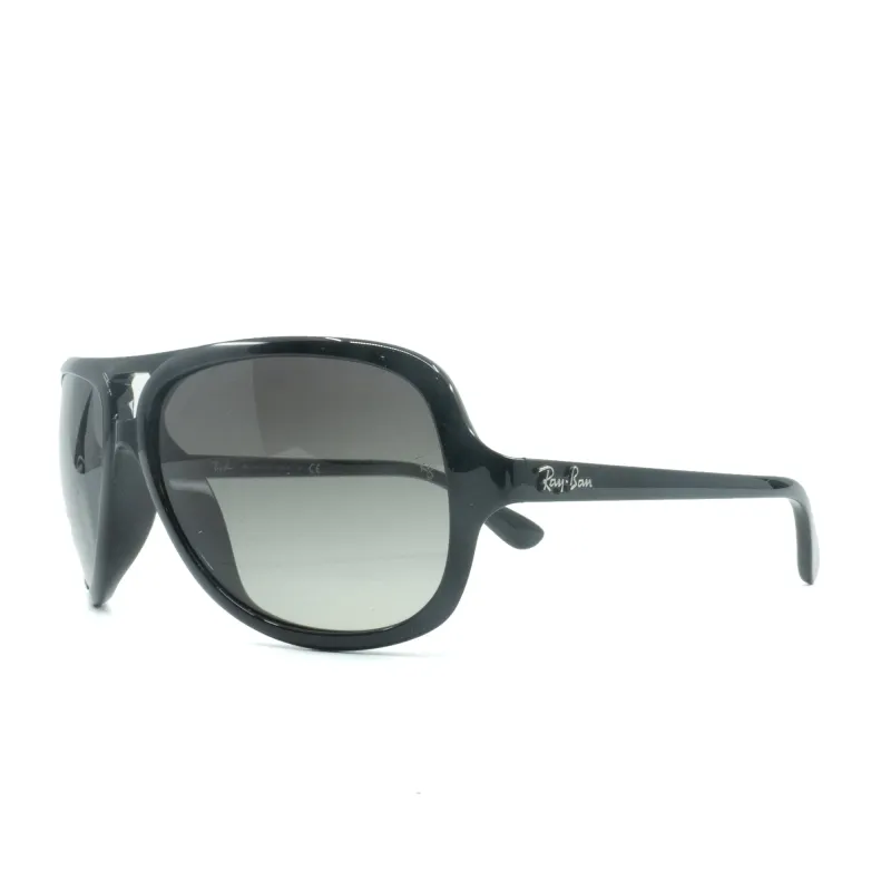Ray-Ban Men's Aviator Sunglasses made by Ray-Ban