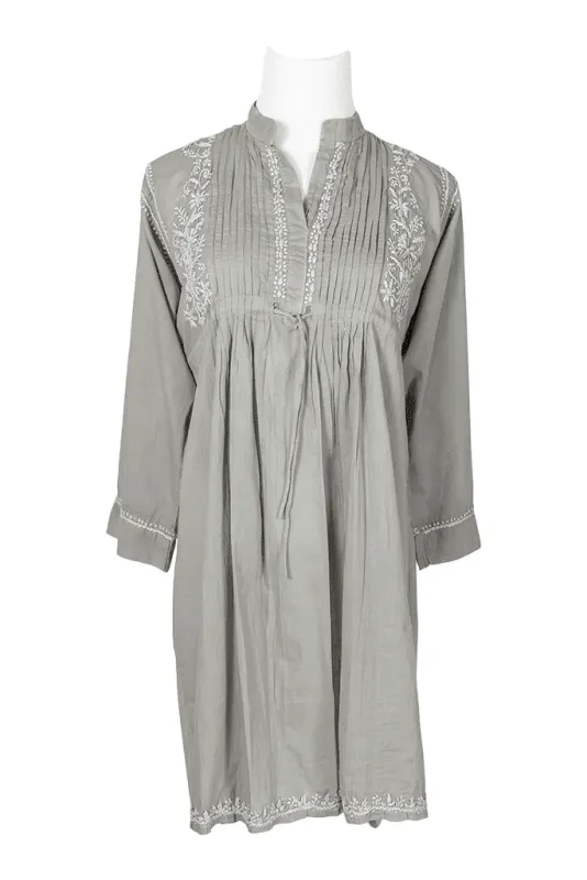 La Chic Women’s Embroidered Cotton Tunic Top made by Zulily