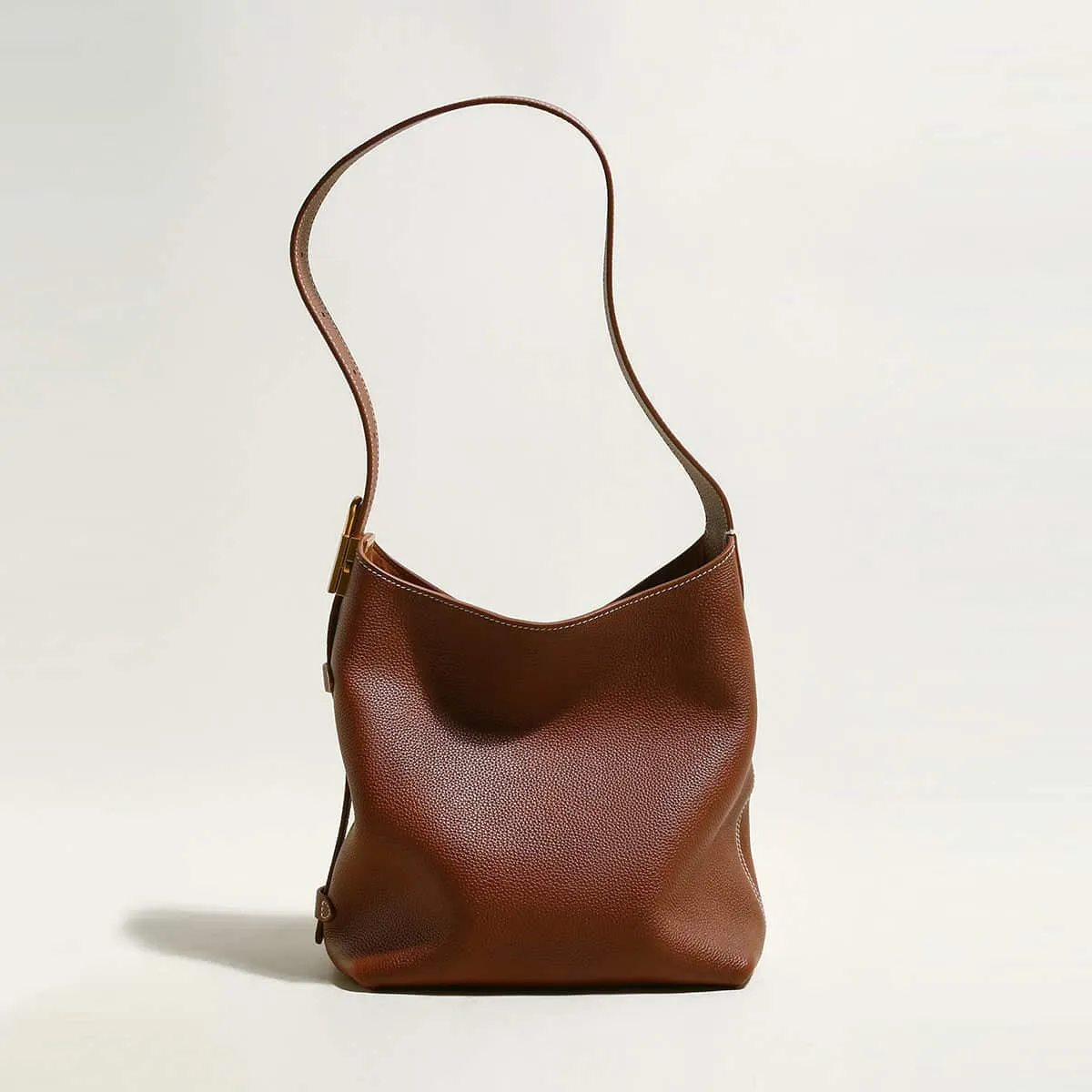 Essential Leather Bucket Bag sold by Zulily product image thumbnail 3