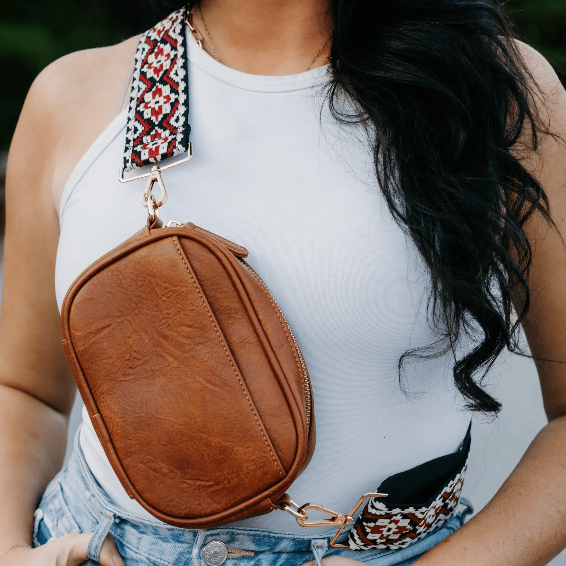 Threaded Pear Libby Crossbody | Choose Your Strap sold by Zulily product image thumbnail 4