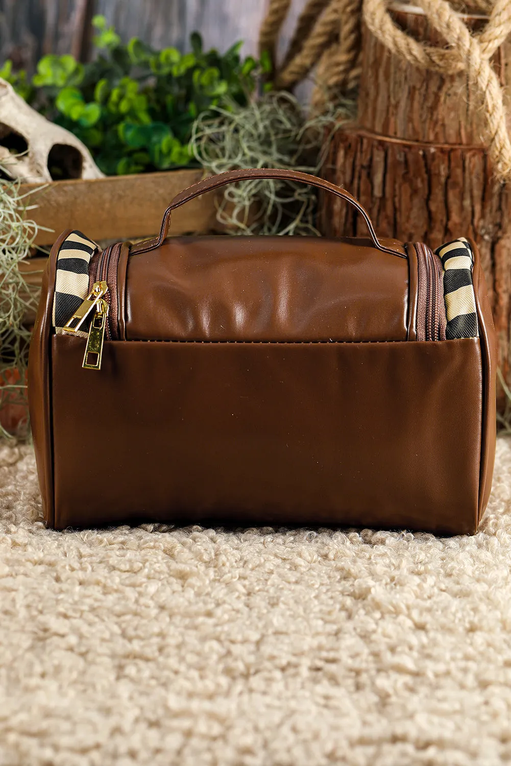 Threaded Pear Black Checkered Zipper Makeup Bag sold by Zulily product image thumbnail 5