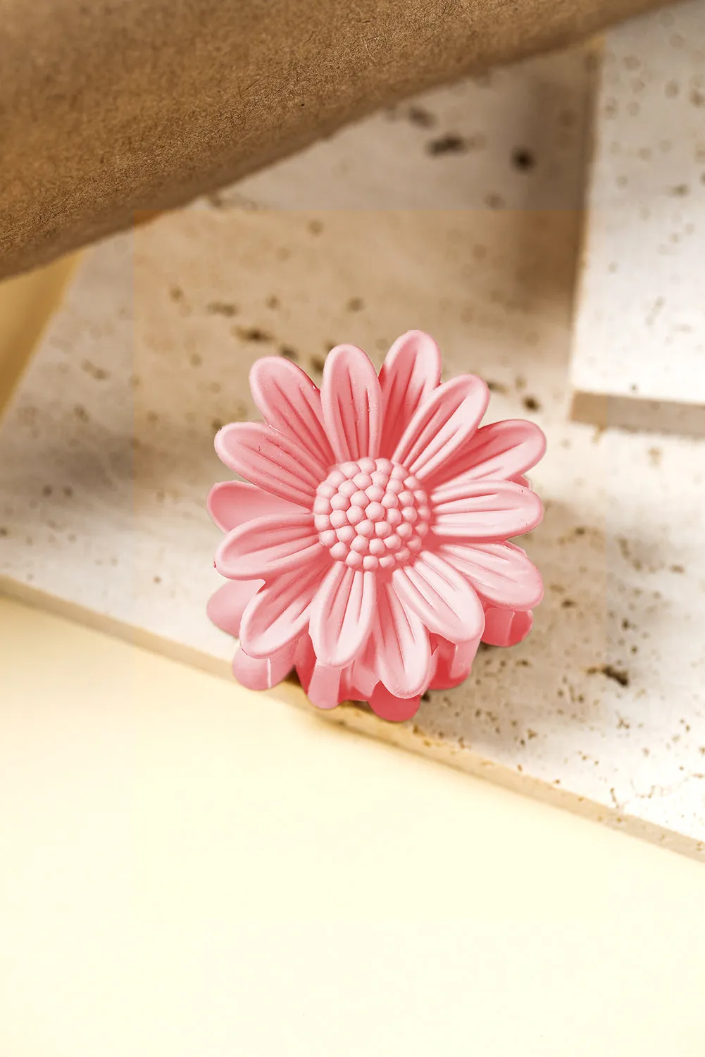 Threaded Pear Analeia Flower Frosted Hair Clawclip sold by Zulily product image thumbnail 2