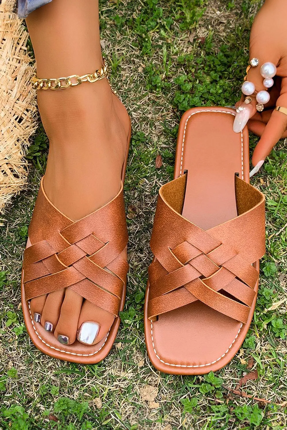 Threaded Pear Ana Crossed Woven Flat Slippers sold by Zulily product image thumbnail 5