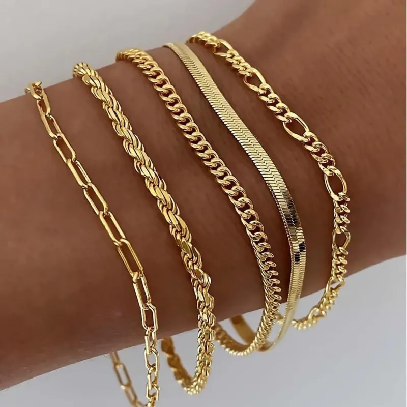 Dainty Layered Chain Bracelet Set made by Leo Rosi