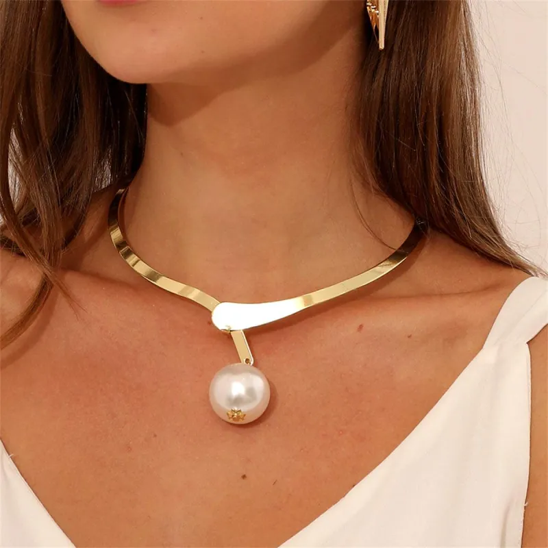 Pearl & Goldtone Choker made by Zulily