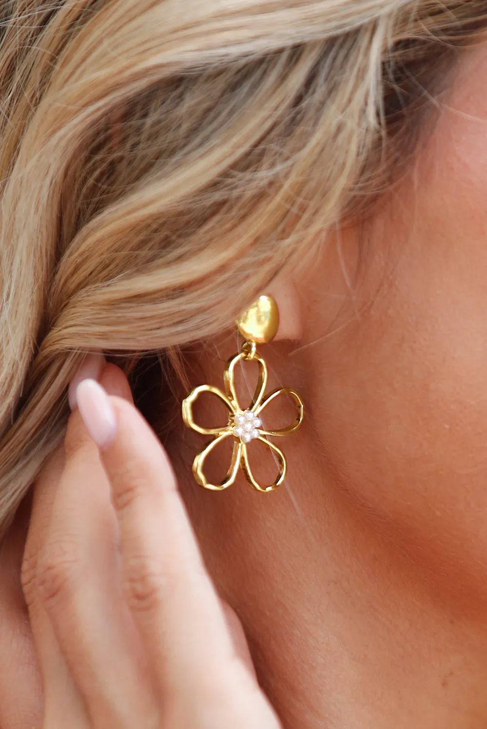 Kendall Pearl Decor Stud Earrings sold by Zulily product image thumbnail 3