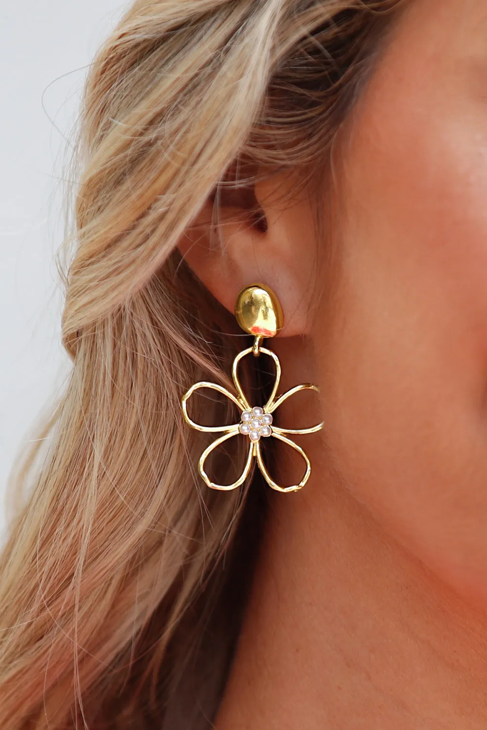 Kendall Pearl Decor Stud Earrings sold by Zulily product image thumbnail 4