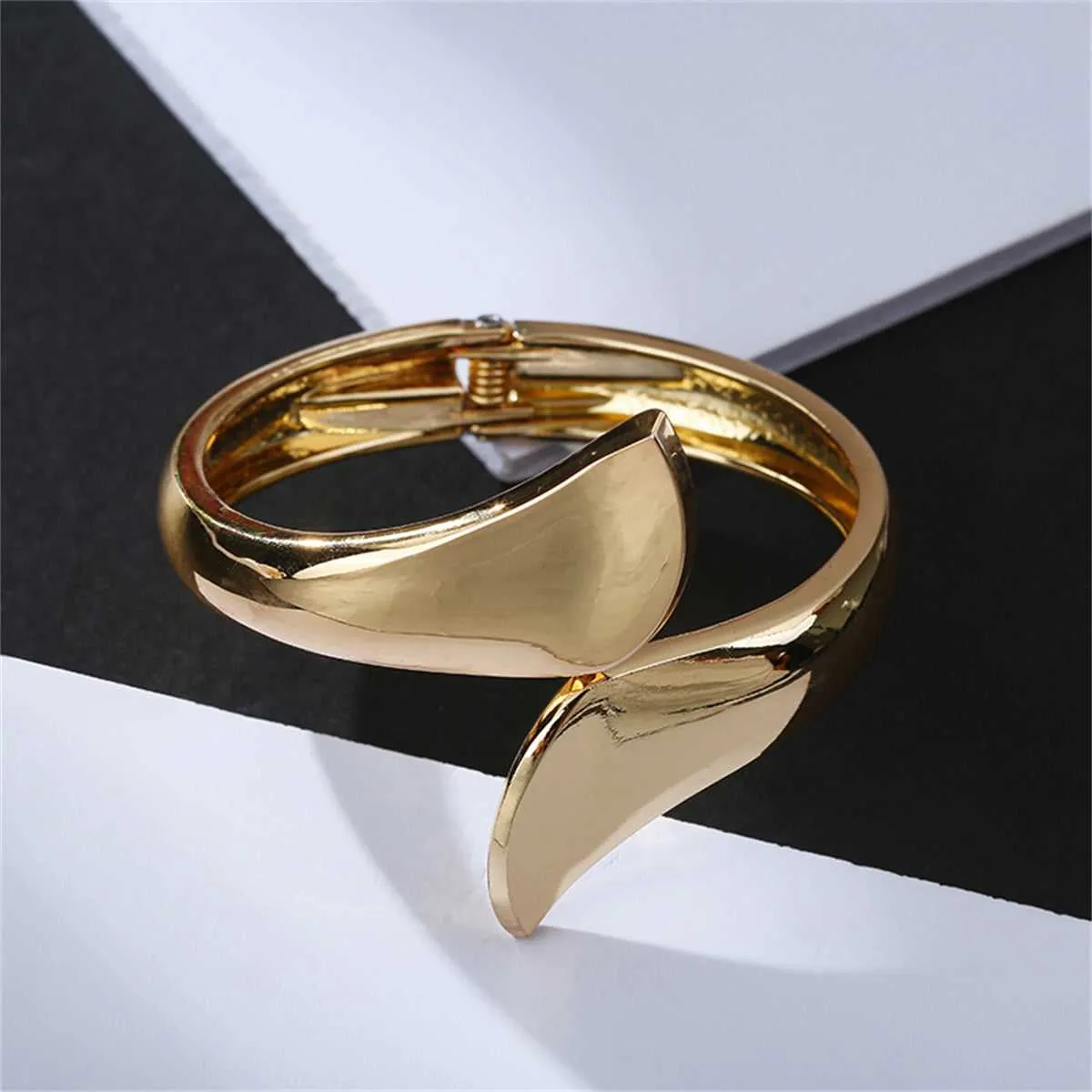 Goldtone Fan Bypass Bangle sold by Zulily product image thumbnail 3