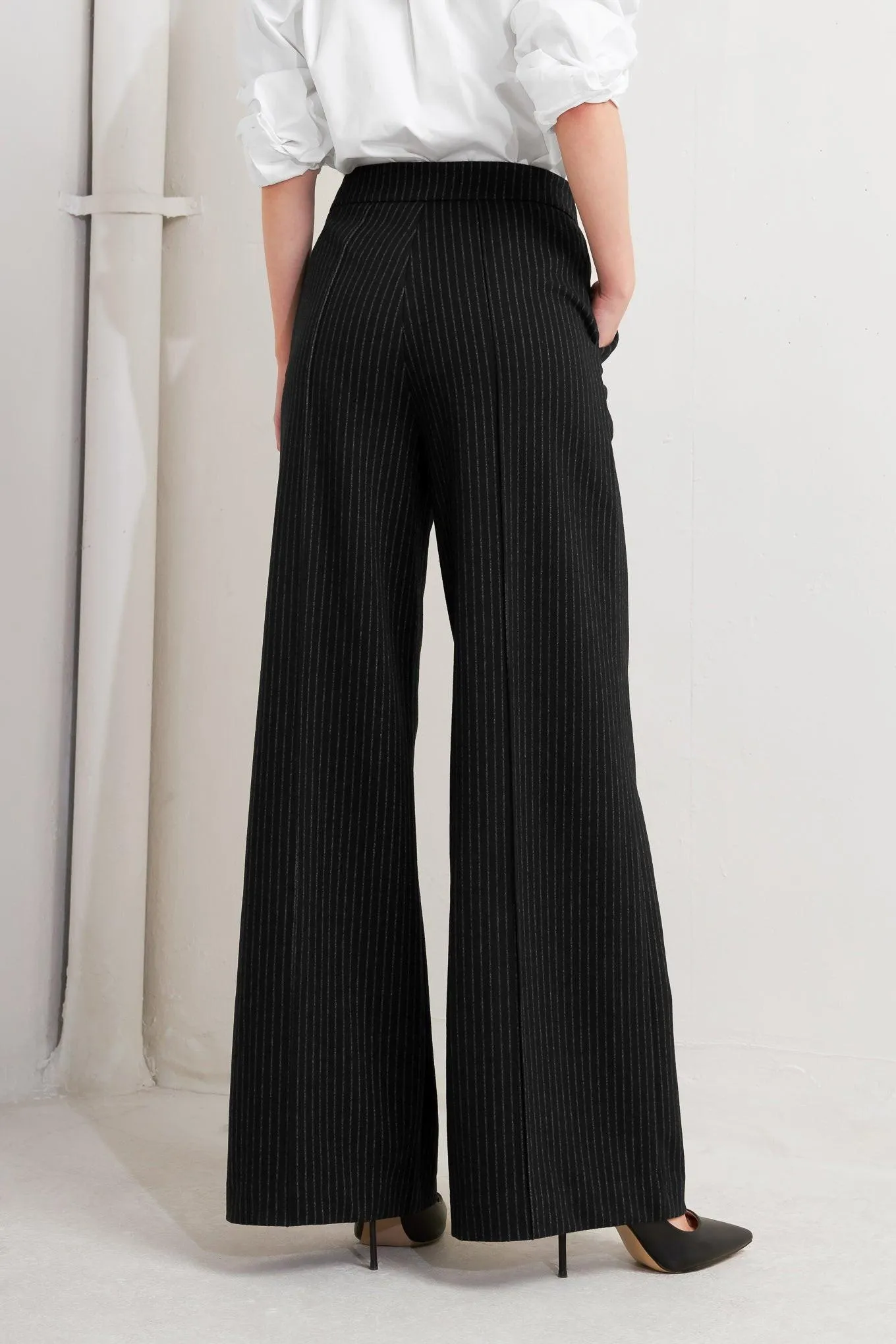 Stride Tempo Woven Pants sold by Zulily product image thumbnail 2