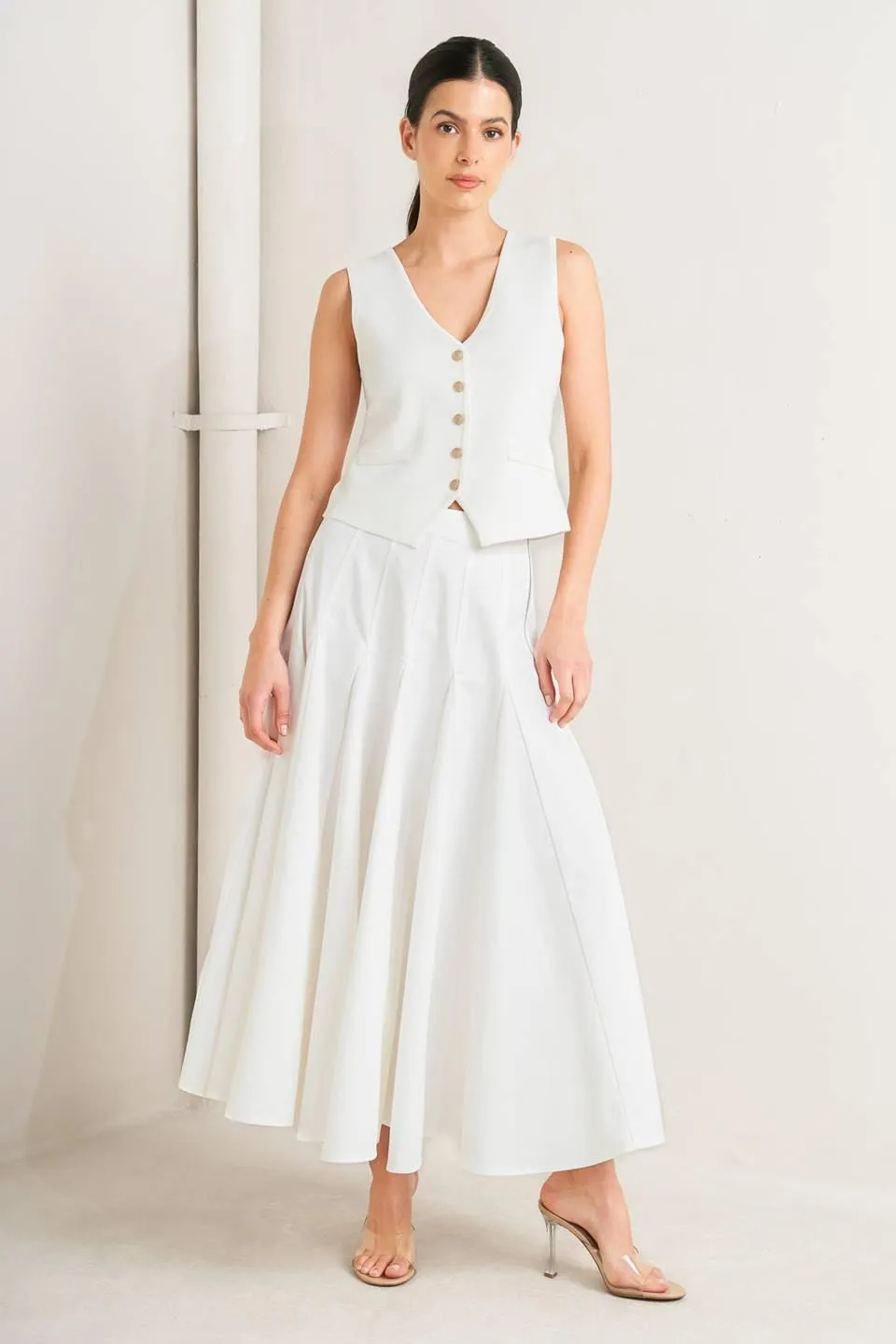 Pale Frame White Woven Circle Skirt sold by Zulily product image thumbnail 3