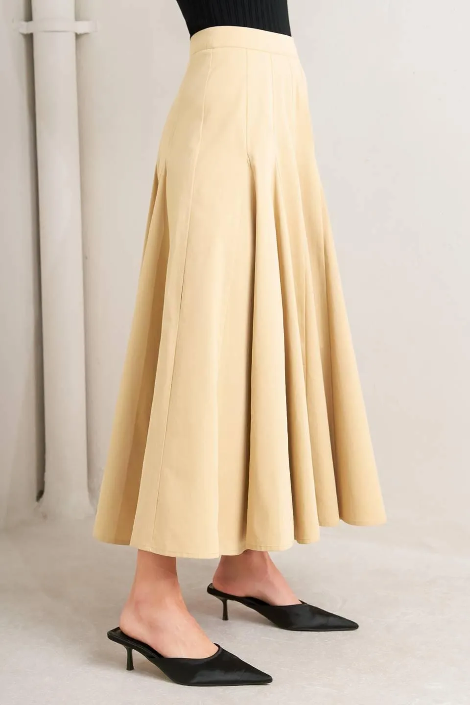 Pale Frame Woven Taupe Circle Skirt sold by Zulily product image thumbnail 5