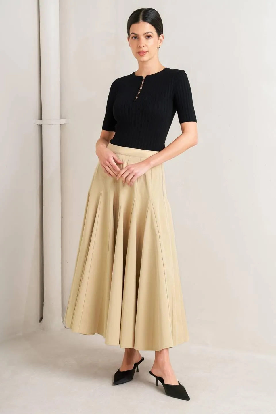 Pale Frame Woven Taupe Circle Skirt sold by Zulily product image thumbnail 2