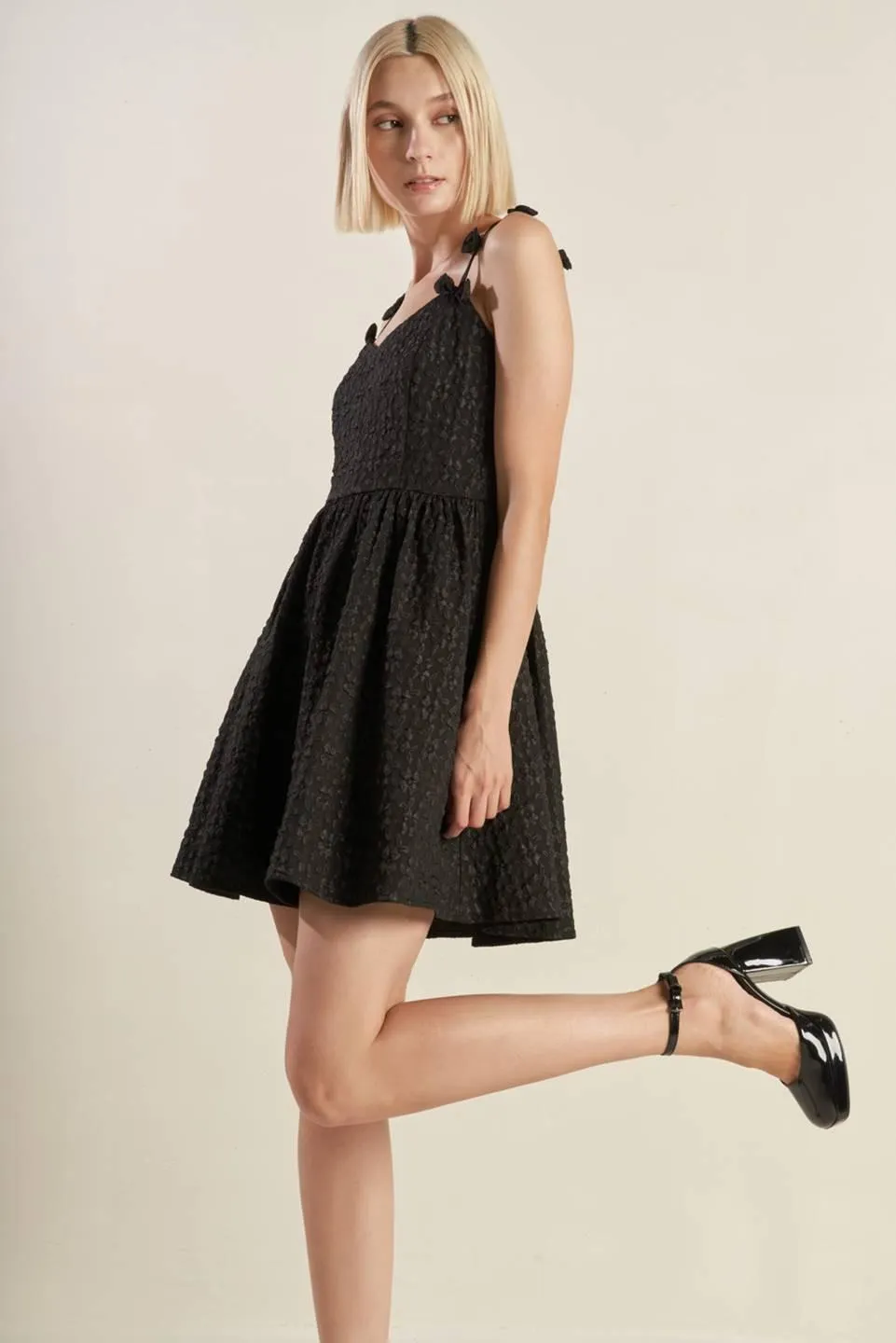 Coveted Sweetness Woven Lace Midi Dress sold by Zulily product image thumbnail 5
