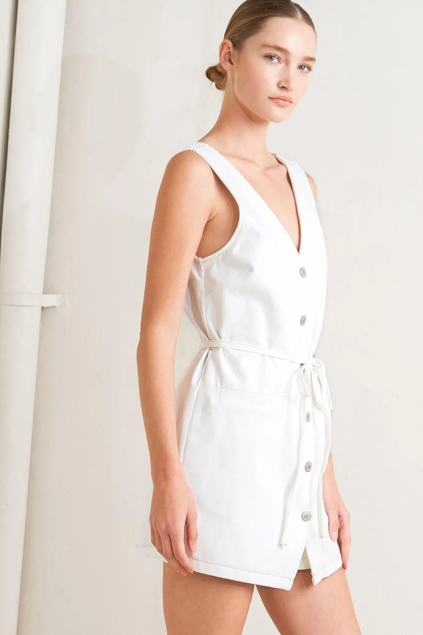Effortless Attraction Woven Romper sold by Zulily product image thumbnail 4