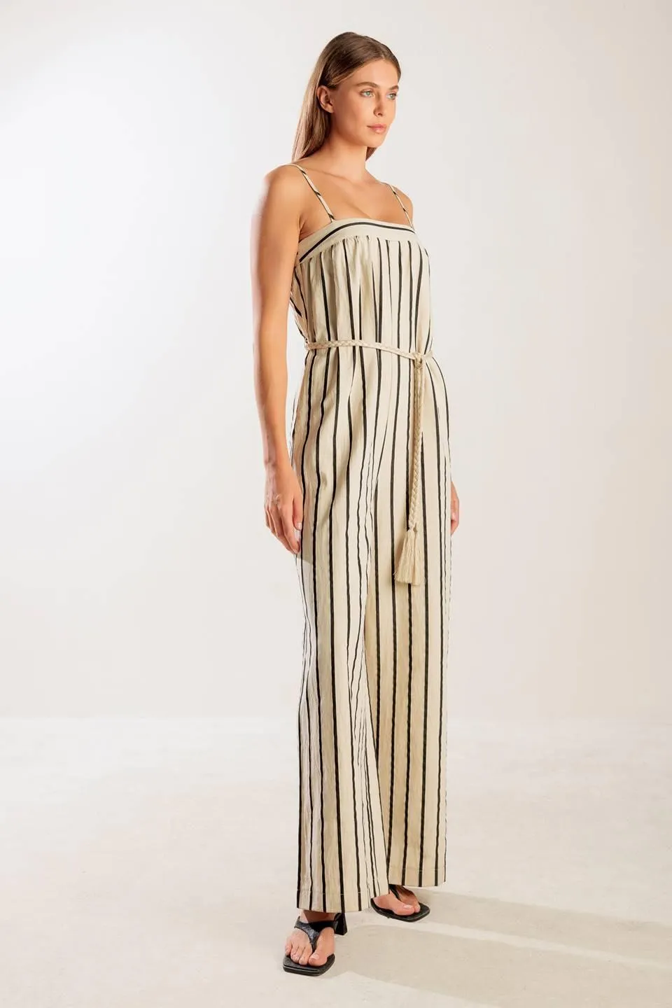 Just the Beginning Woven Jumpsuit sold by Zulily product image thumbnail 5