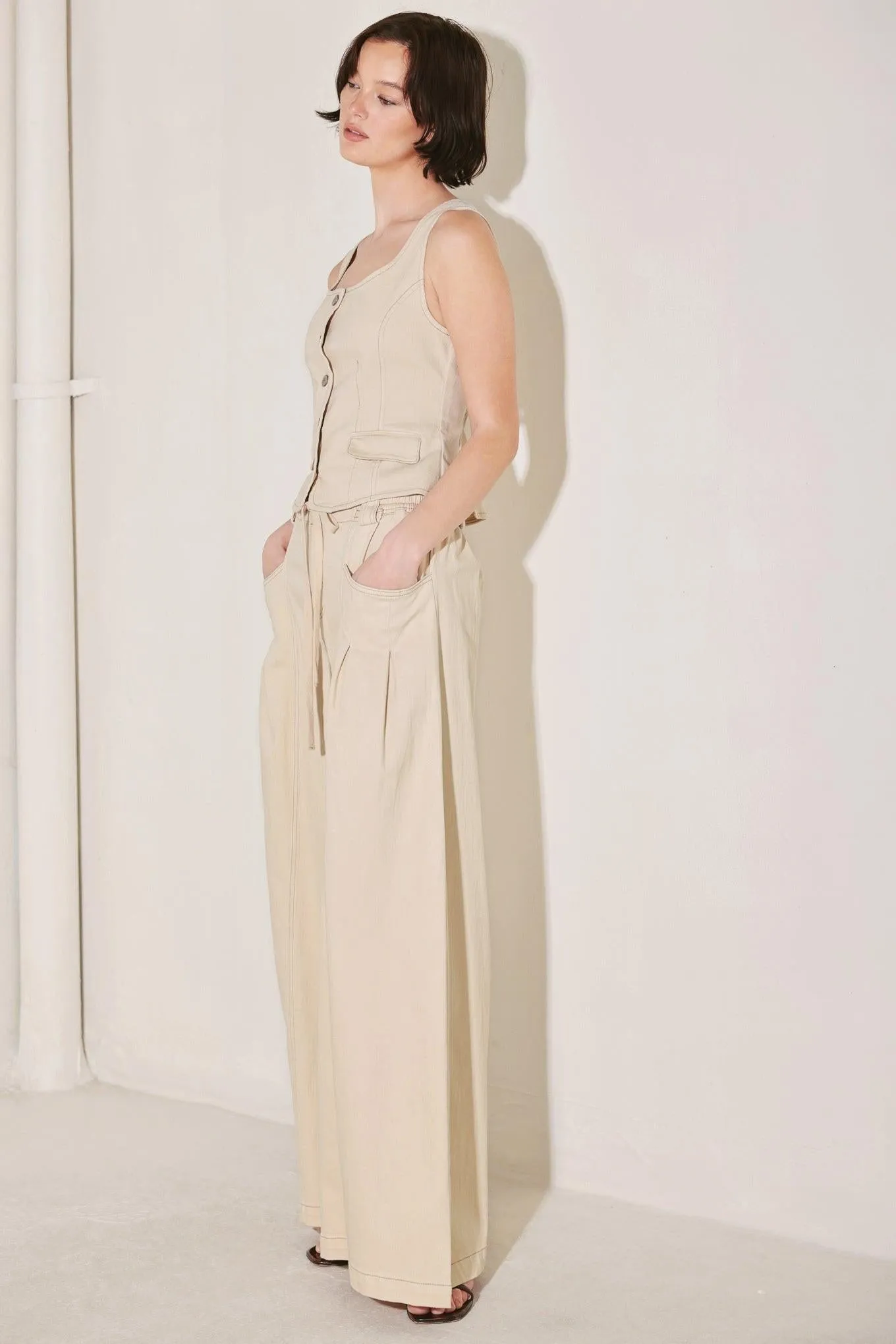 Daylight Groove Woven Vest sold by Zulily product image thumbnail 4