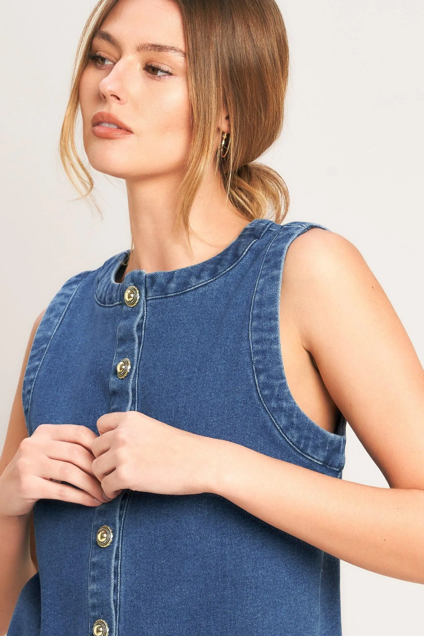 Everyday Icon Denim Shift Dress sold by Zulily product image thumbnail 3